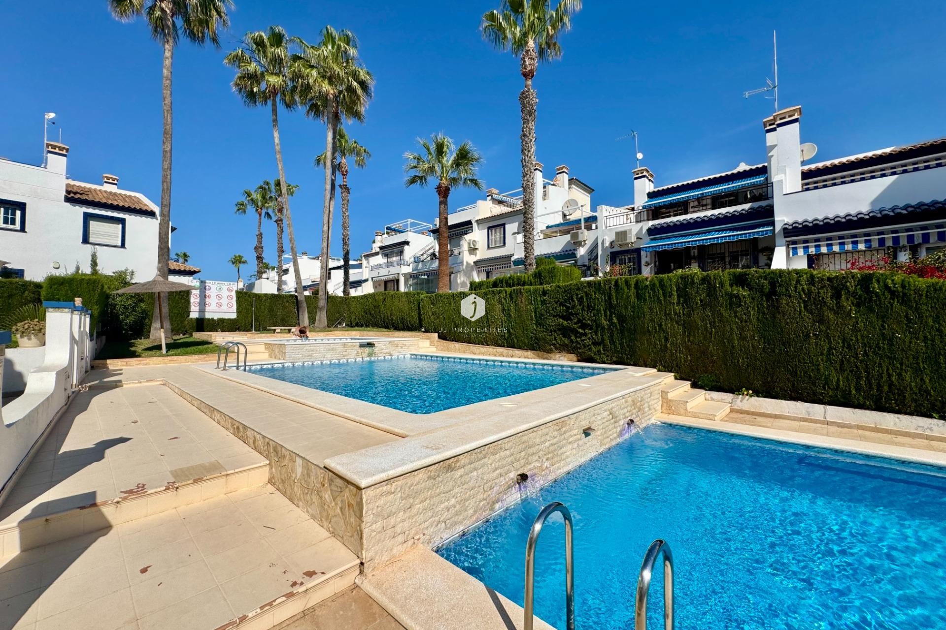 Resale - Bungalow -
Orihuela Costa - Villamartín-las Filipinas