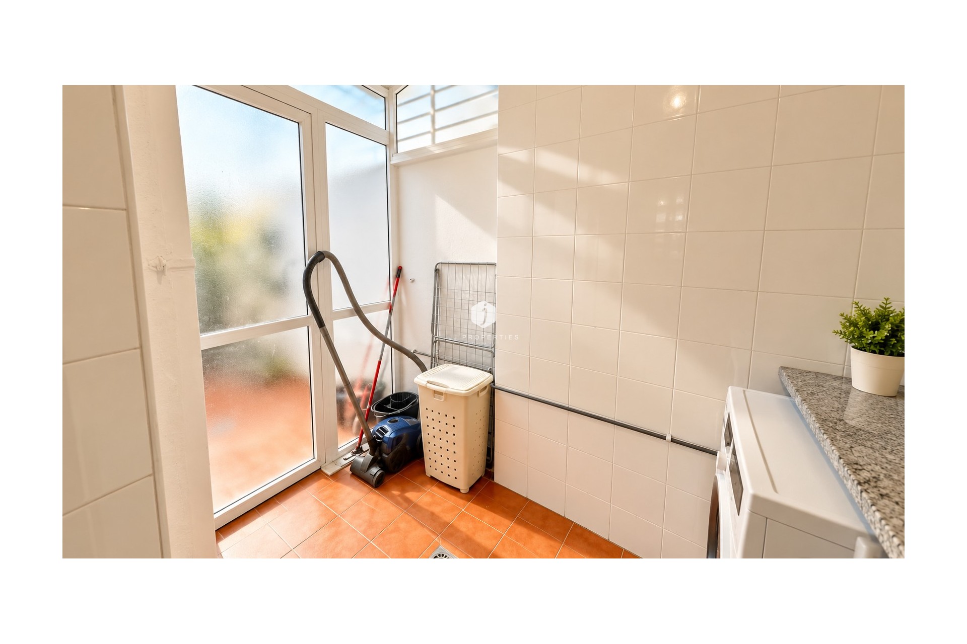 Resale - Bungalow -
Punta Prima - Costa Blanca