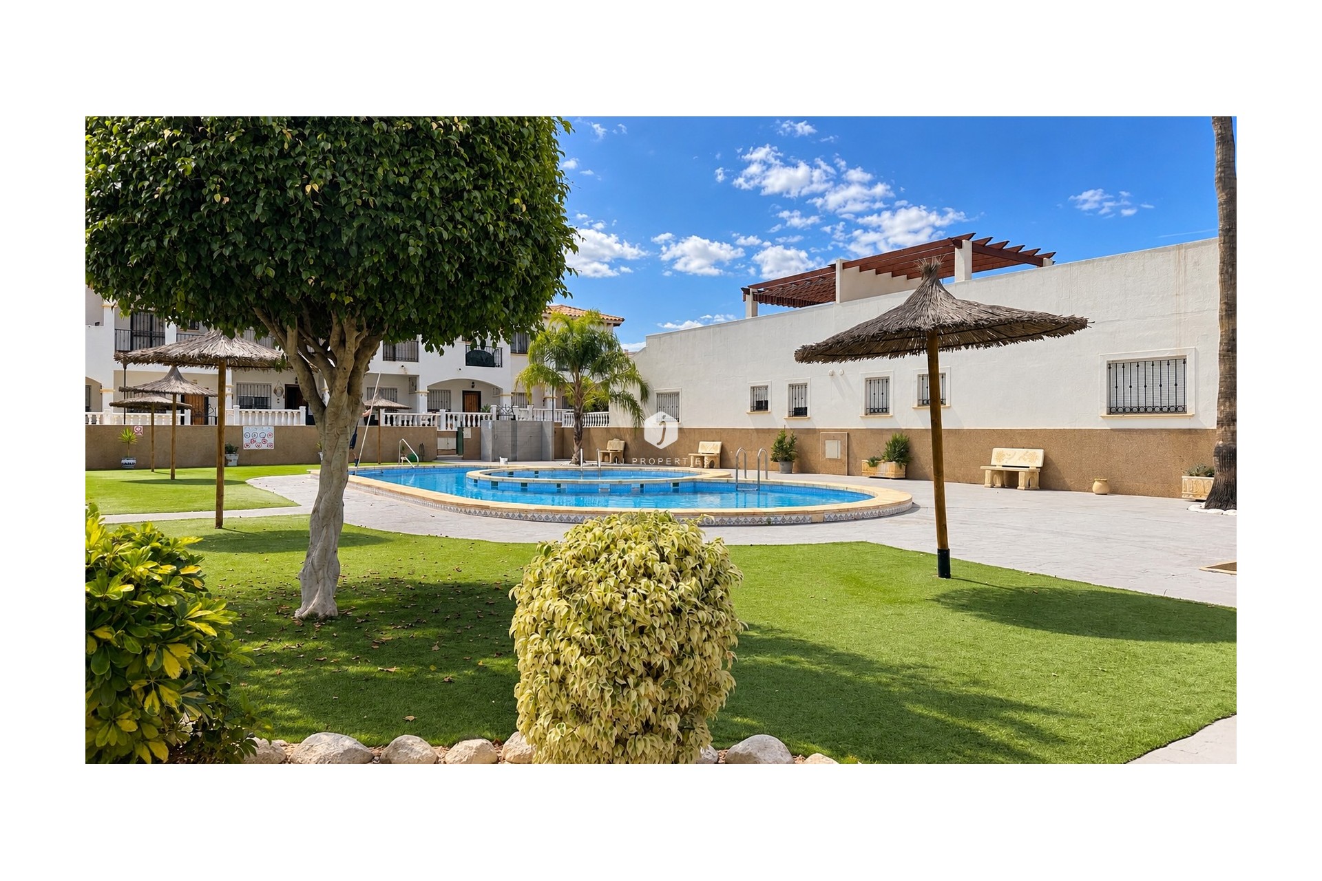 Resale - Bungalow -
Punta Prima - Costa Blanca