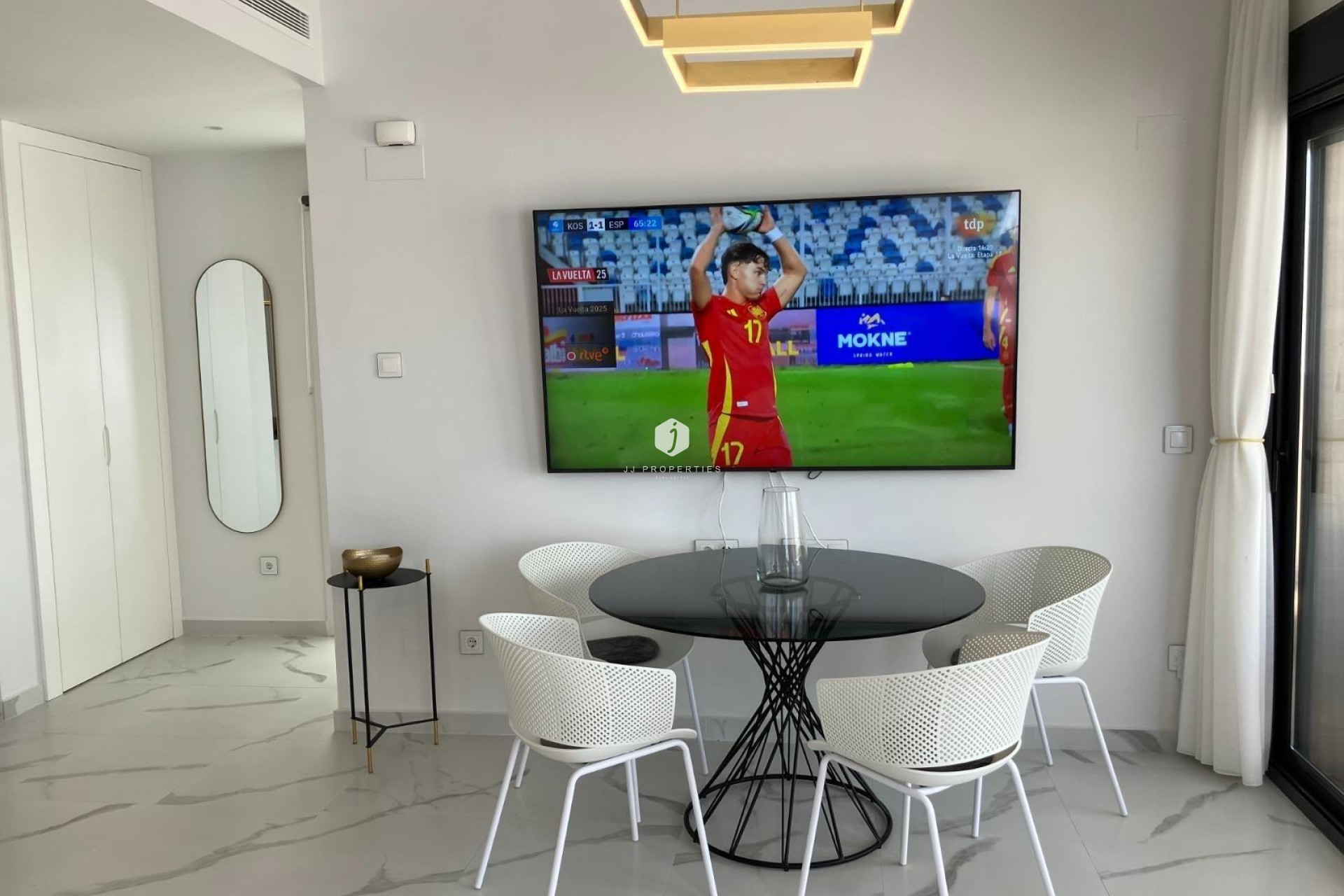 Resale - Bungalow -
San Miguel de Salinas - Las Colinas