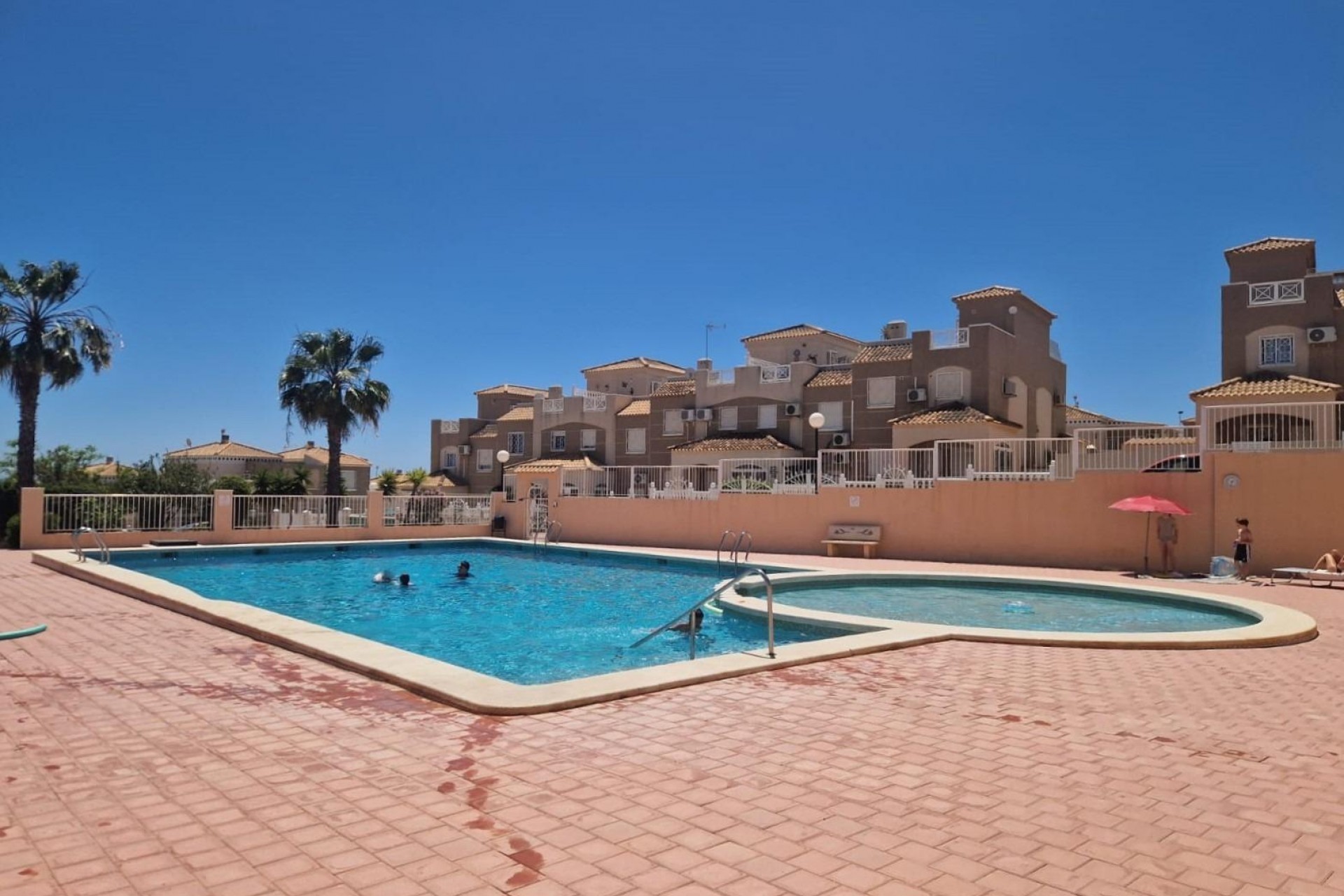 Resale - Bungalow -
Torrevieja - Aguas Nuevas 1