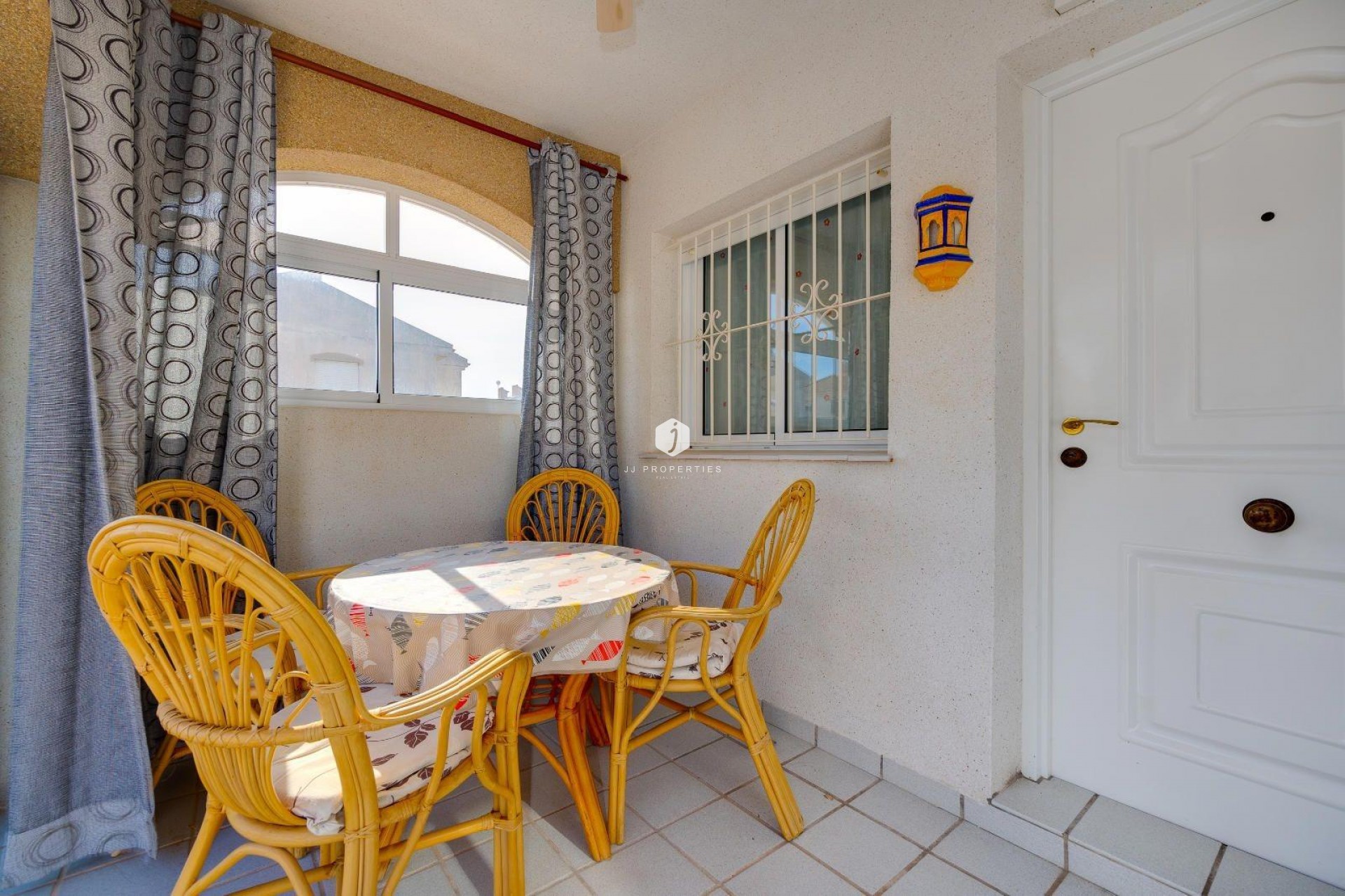 Resale - Bungalow -
Torrevieja - Aguas Nuevas 2