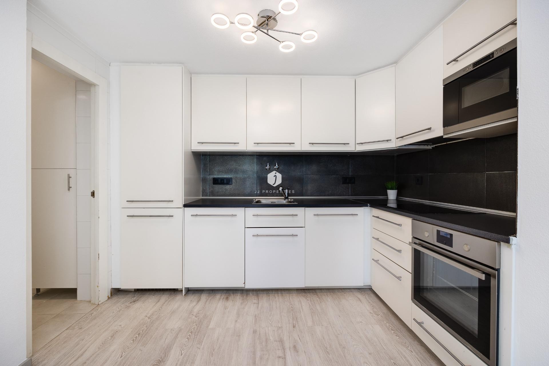 Resale - Bungalow -
Torrevieja - aguas nuevas