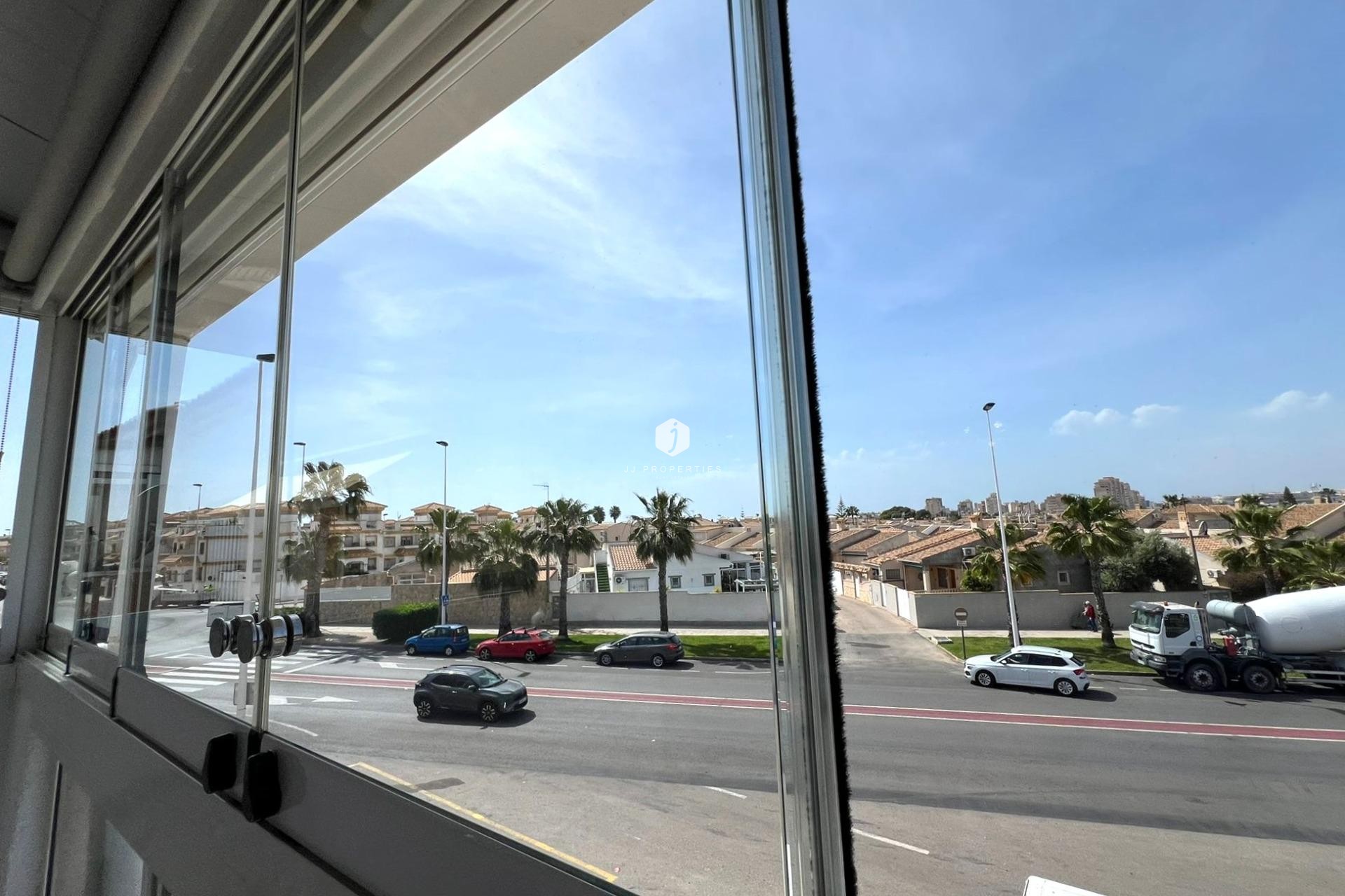 Resale - Bungalow -
Torrevieja - aguas nuevas
