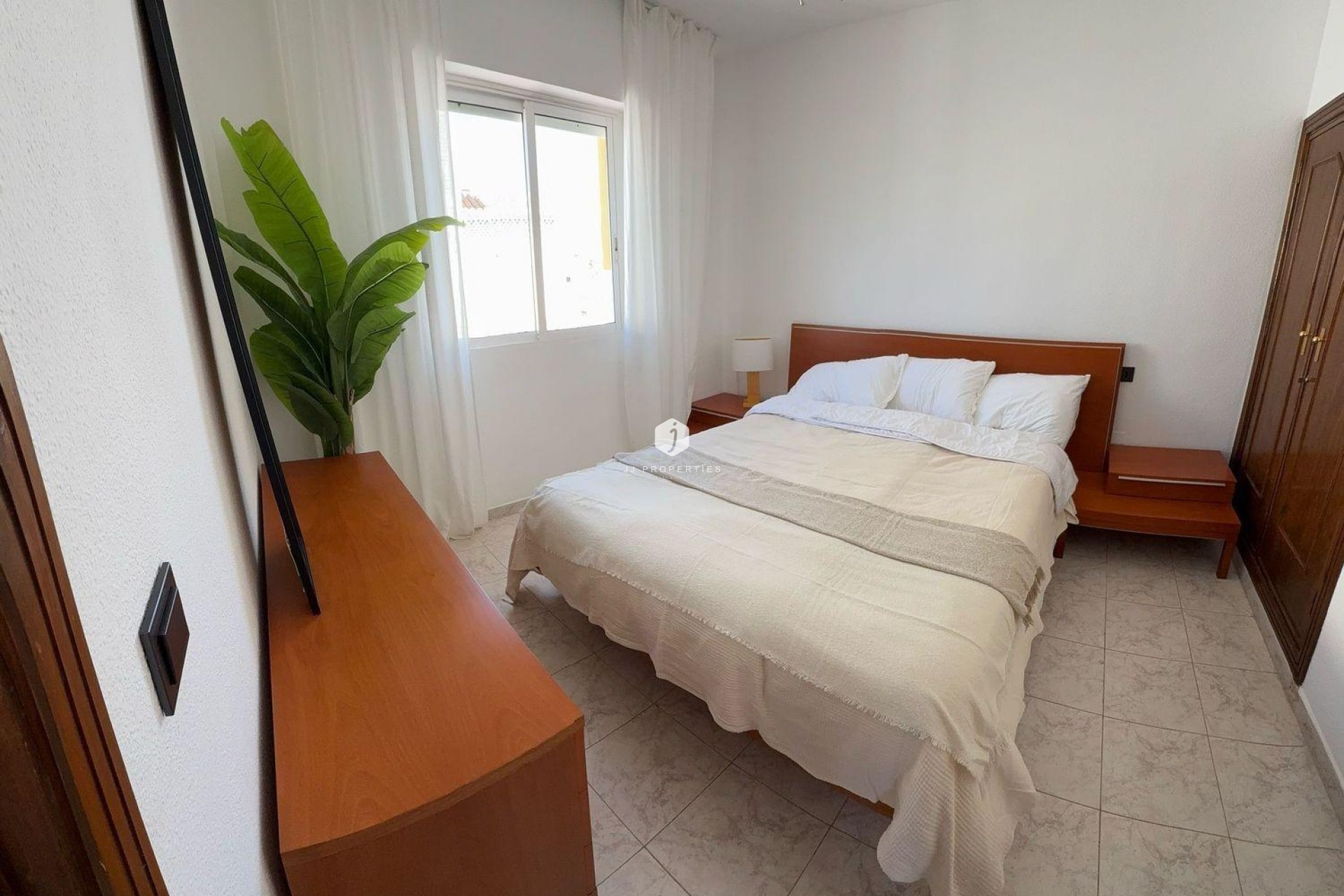 Resale - Bungalow -
Torrevieja - Cañada Del Molino