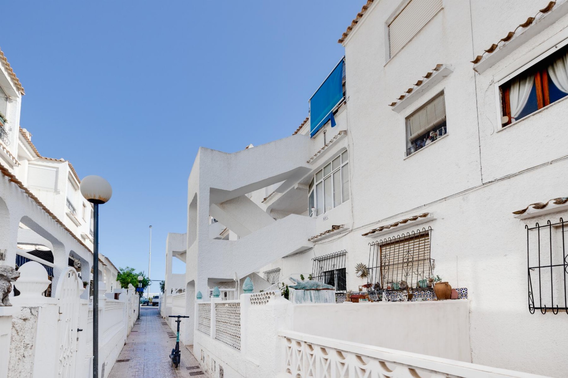 Resale - Bungalow -
Torrevieja - Costa Blanca