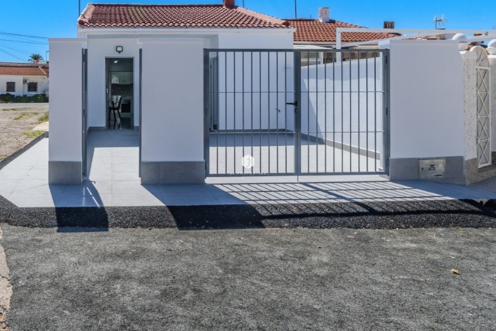 Resale - Bungalow -
Torrevieja - Costa Blanca