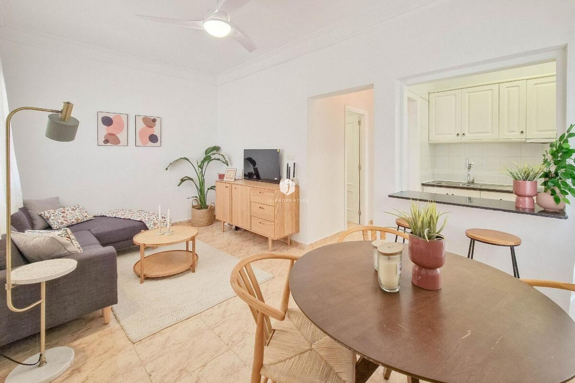 Resale - Bungalow -
Torrevieja - Costa Blanca