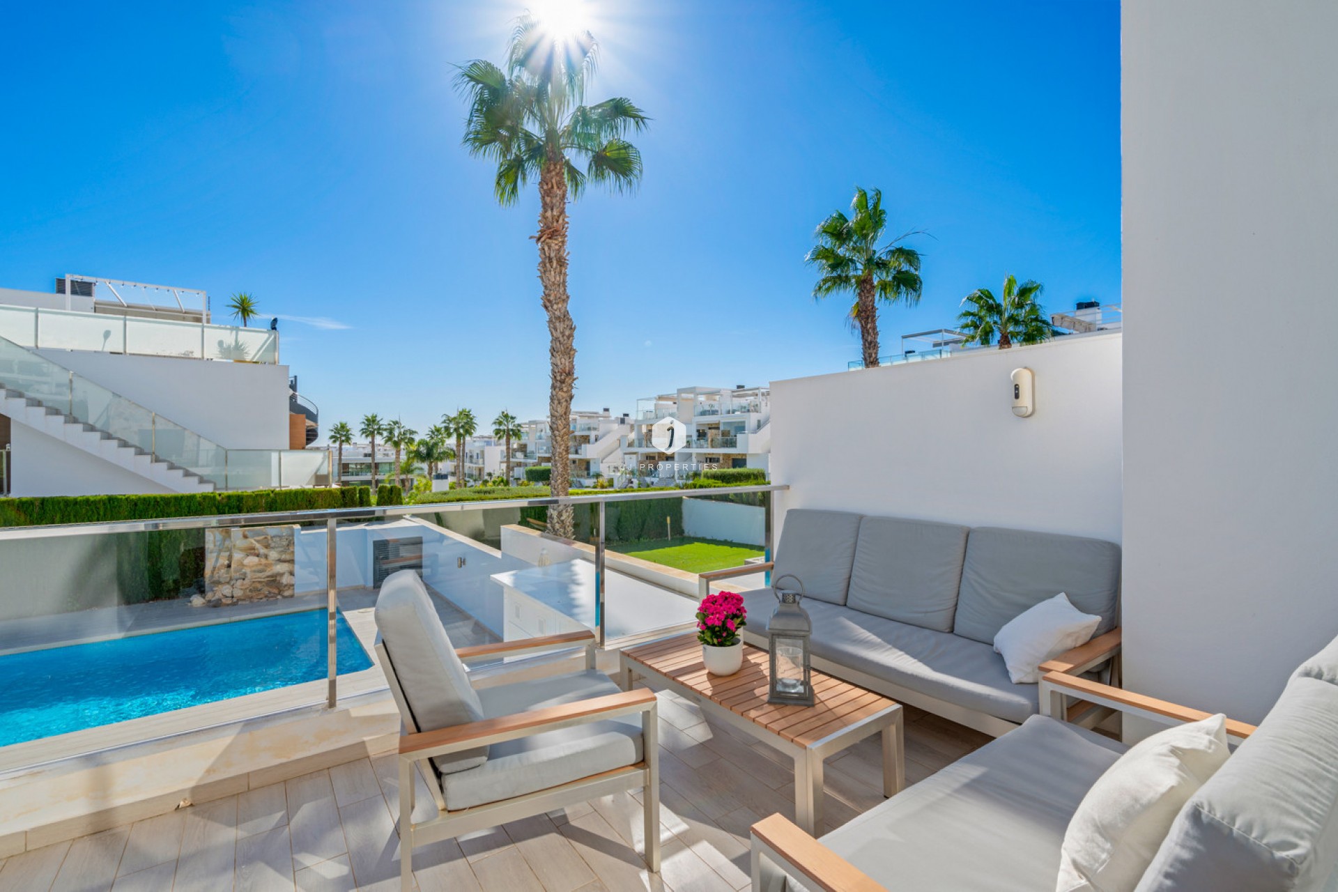 Resale - Bungalow -
Torrevieja - Costa Blanca