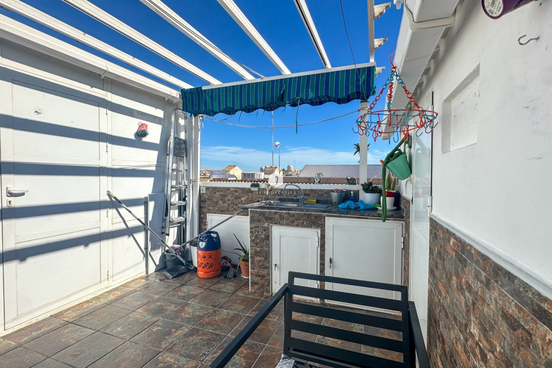 Resale - Bungalow -
Torrevieja - Costa Blanca