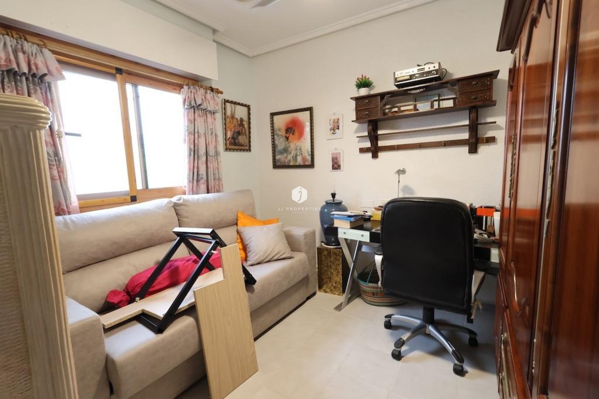 Resale - Bungalow -
Torrevieja - Costa Blanca
