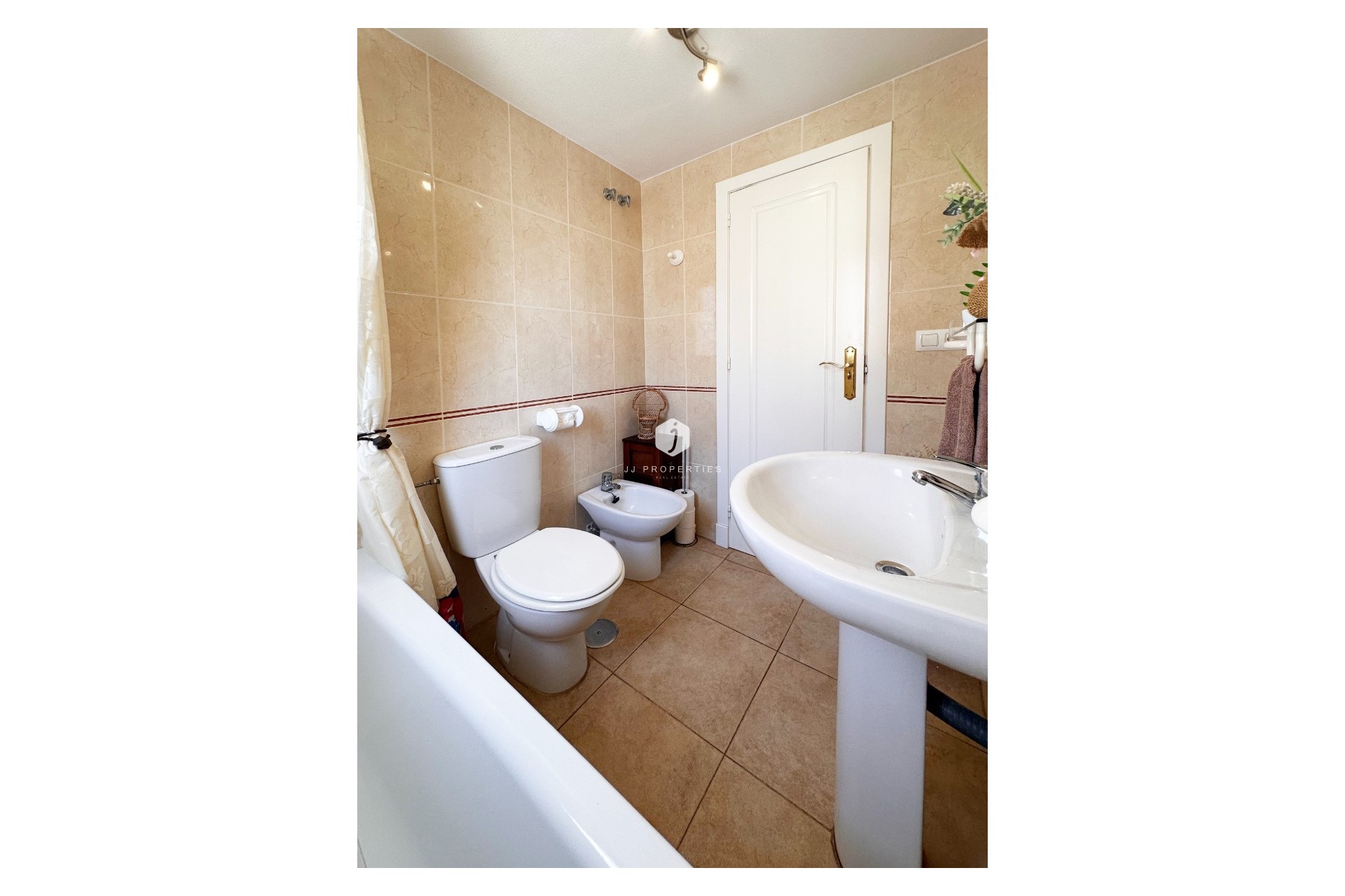Resale - Bungalow -
Torrevieja - Costa Blanca