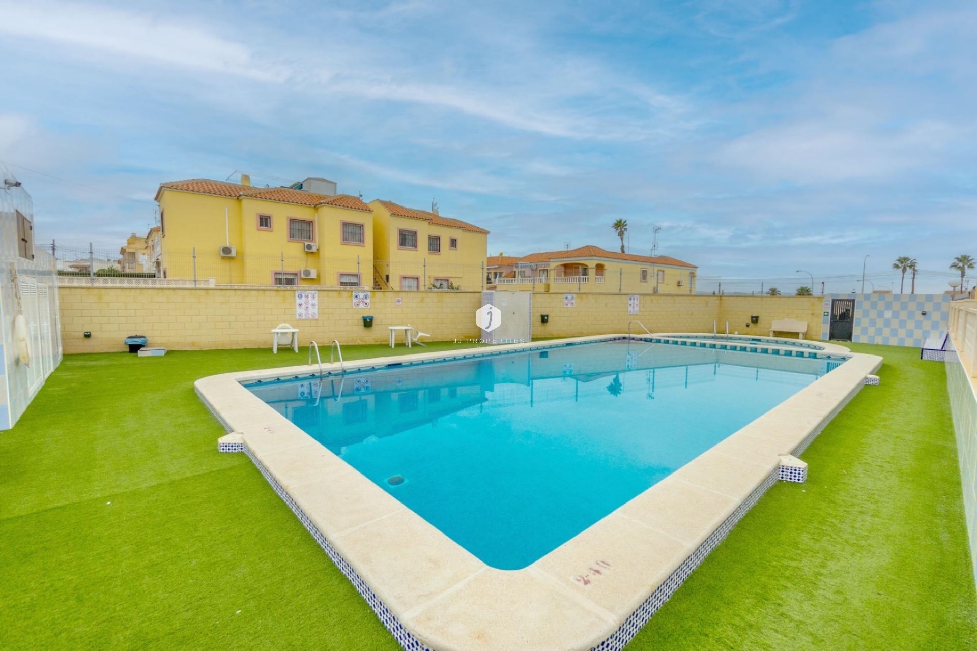 Resale - Bungalow -
Torrevieja - El chaparral