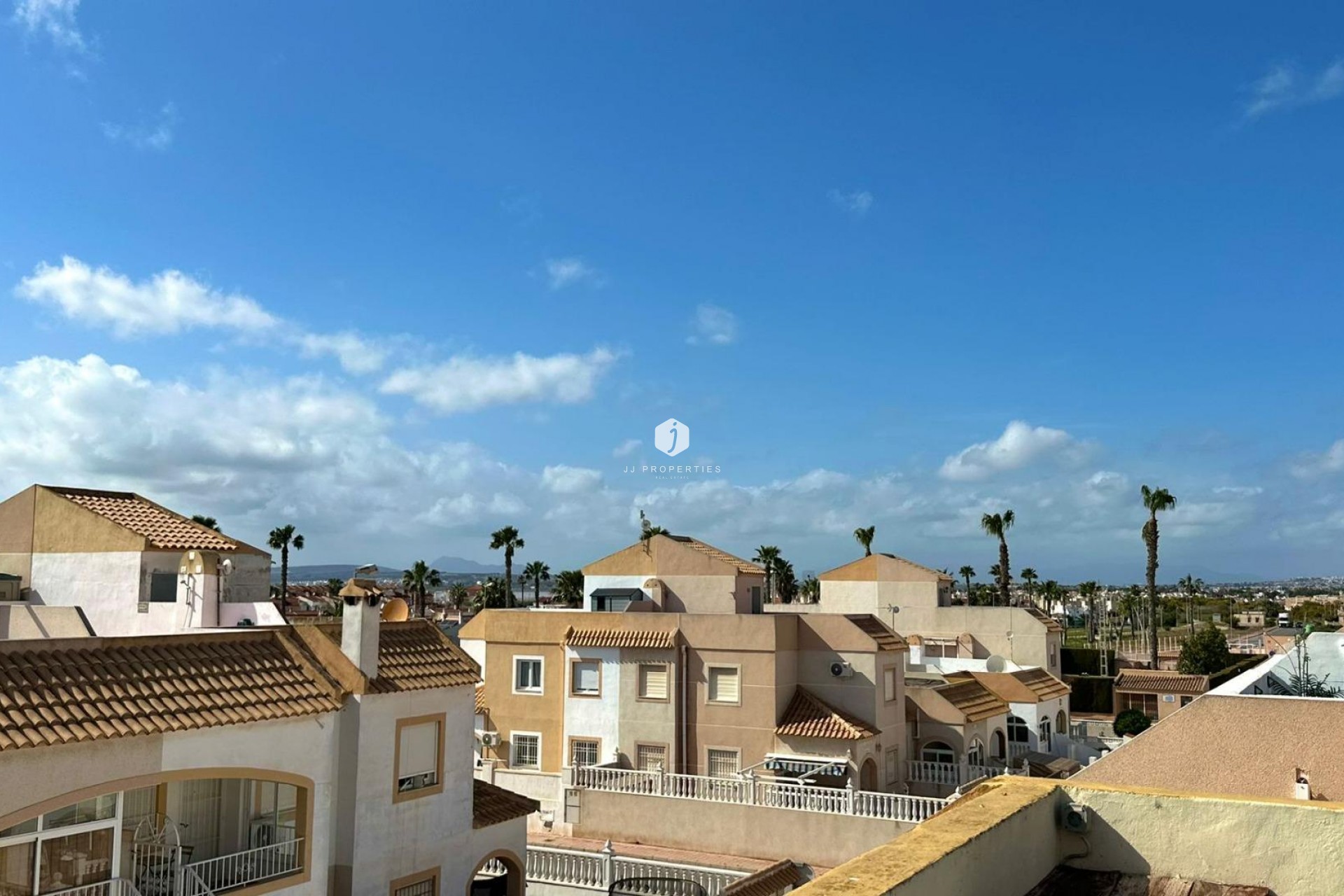 Resale - Bungalow -
Torrevieja - El Limonar
