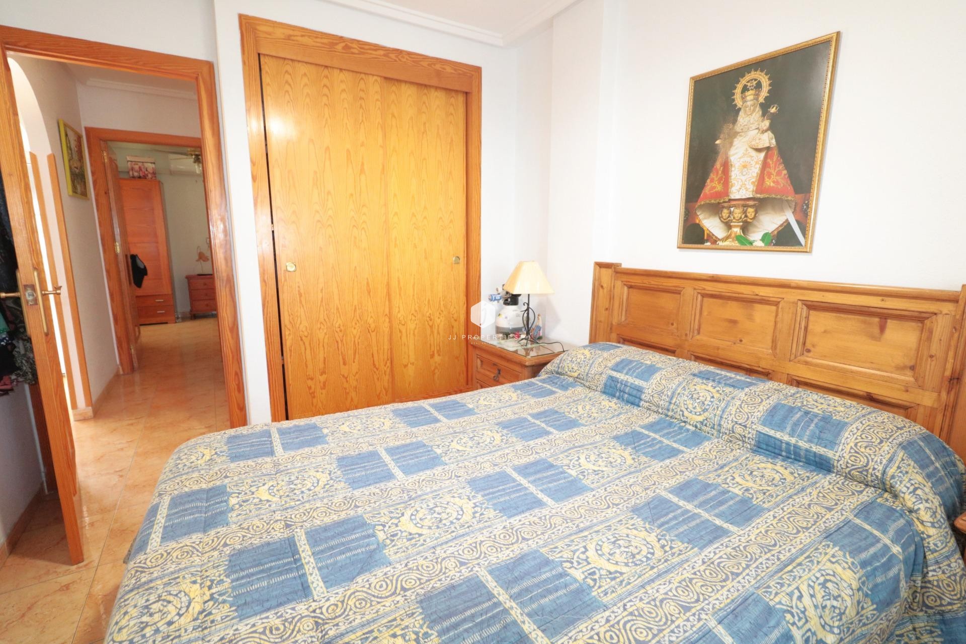 Resale - Bungalow -
Torrevieja - El Limonar