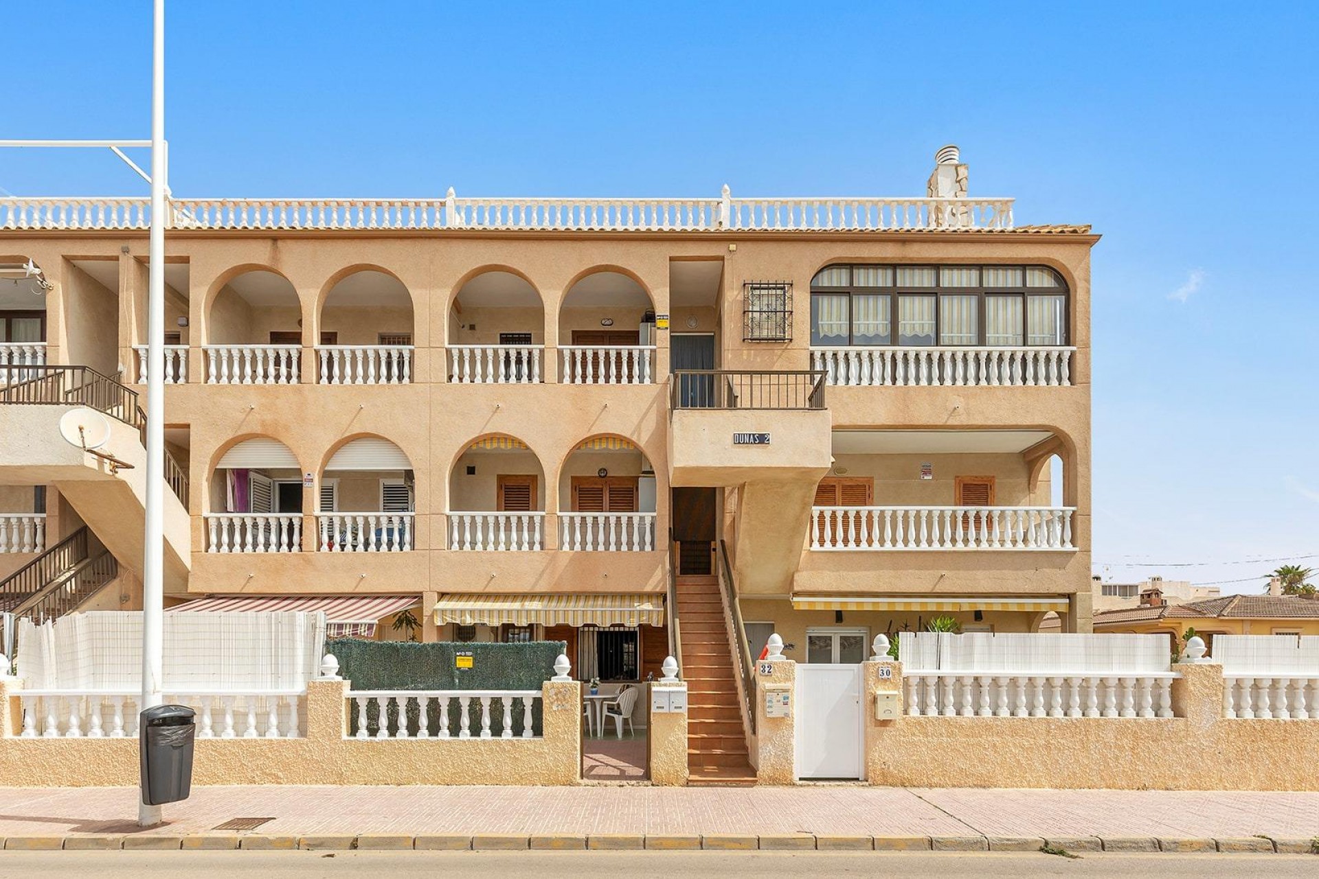 Resale - Bungalow -
Torrevieja - La Mata