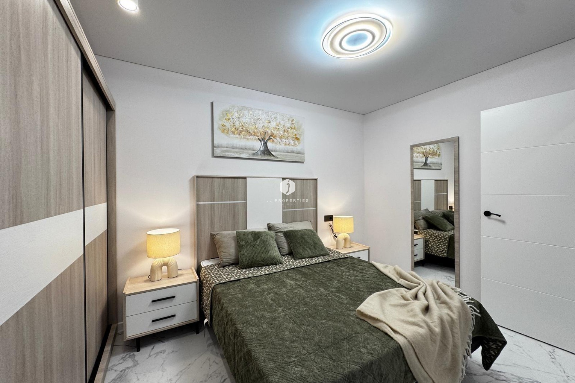 Resale - Bungalow -
Torrevieja - La Siesta - El Salado - Torreta