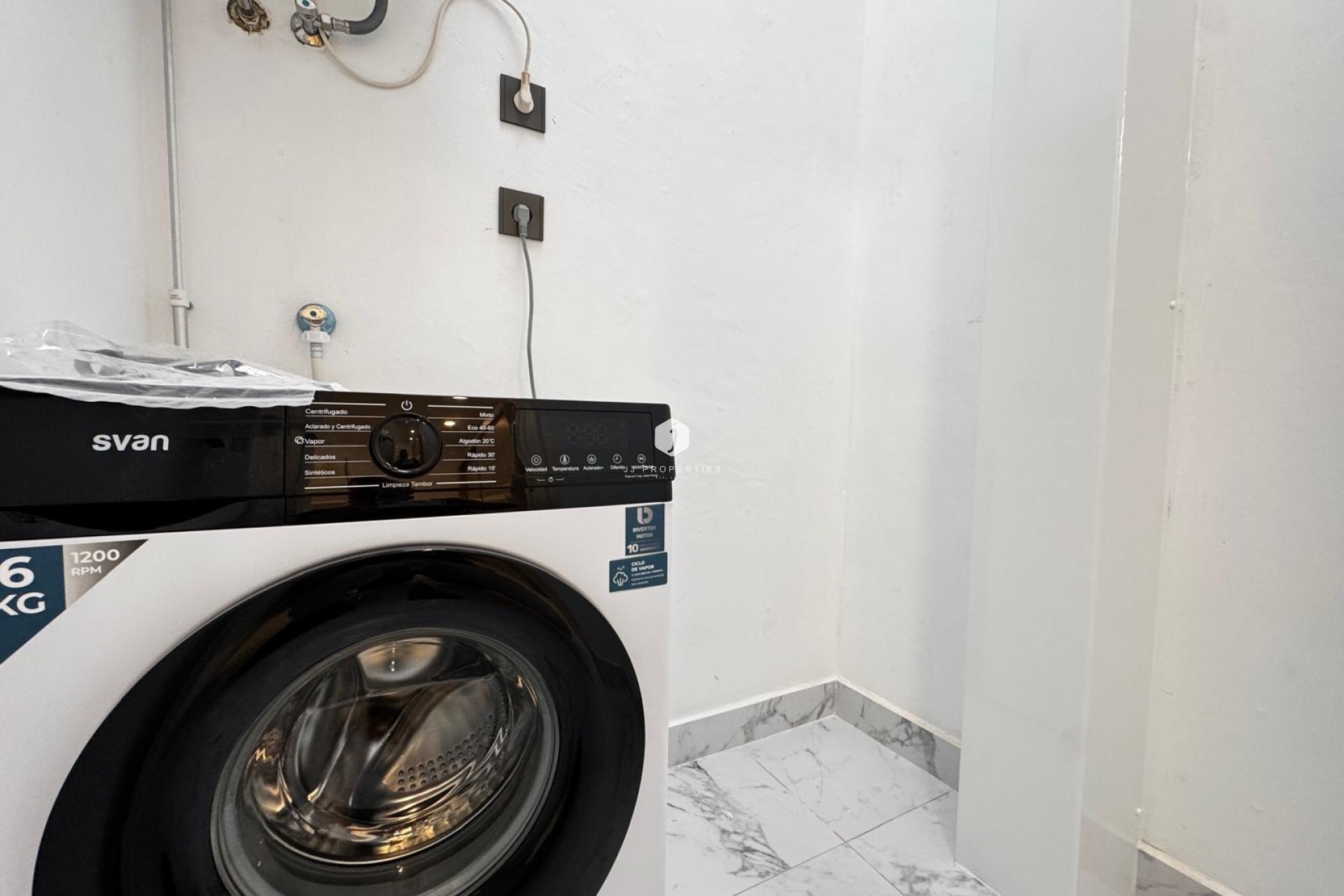 Resale - Bungalow -
Torrevieja - La Siesta - El Salado - Torreta