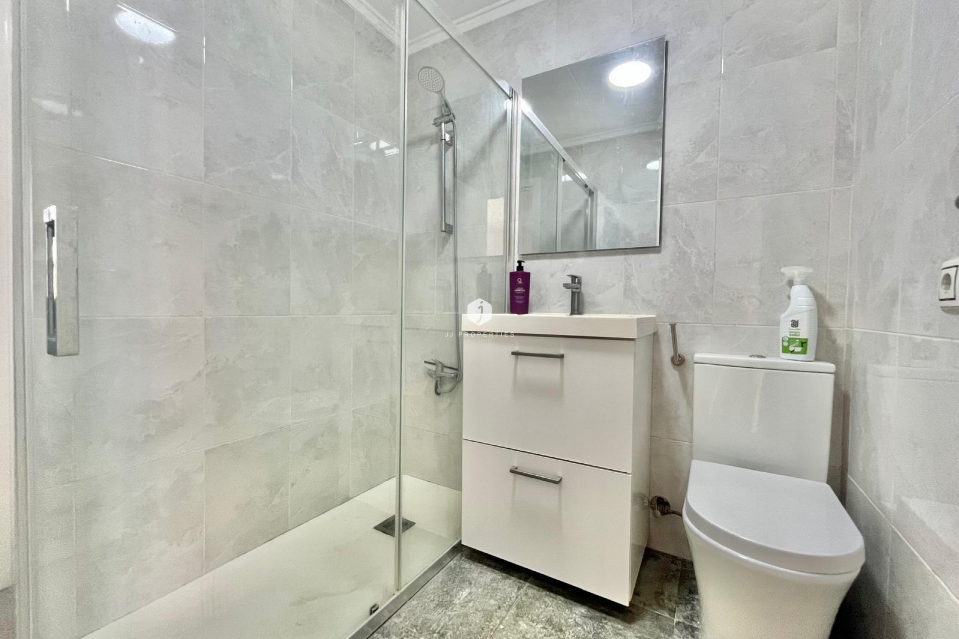 Resale - Bungalow -
Torrevieja - La Siesta - El Salado - Torreta