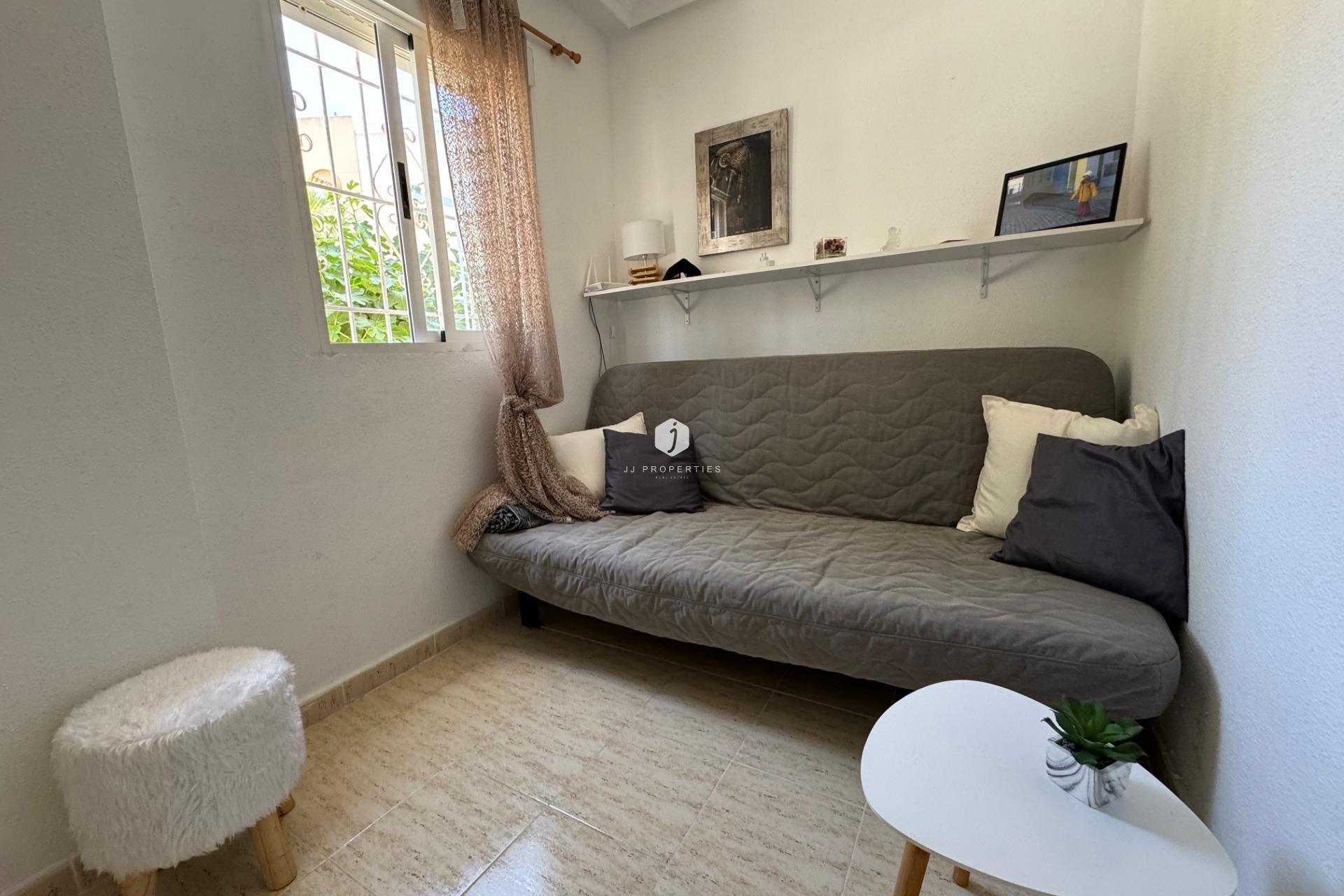 Resale - Bungalow -
Torrevieja - La Siesta - El Salado - Torreta