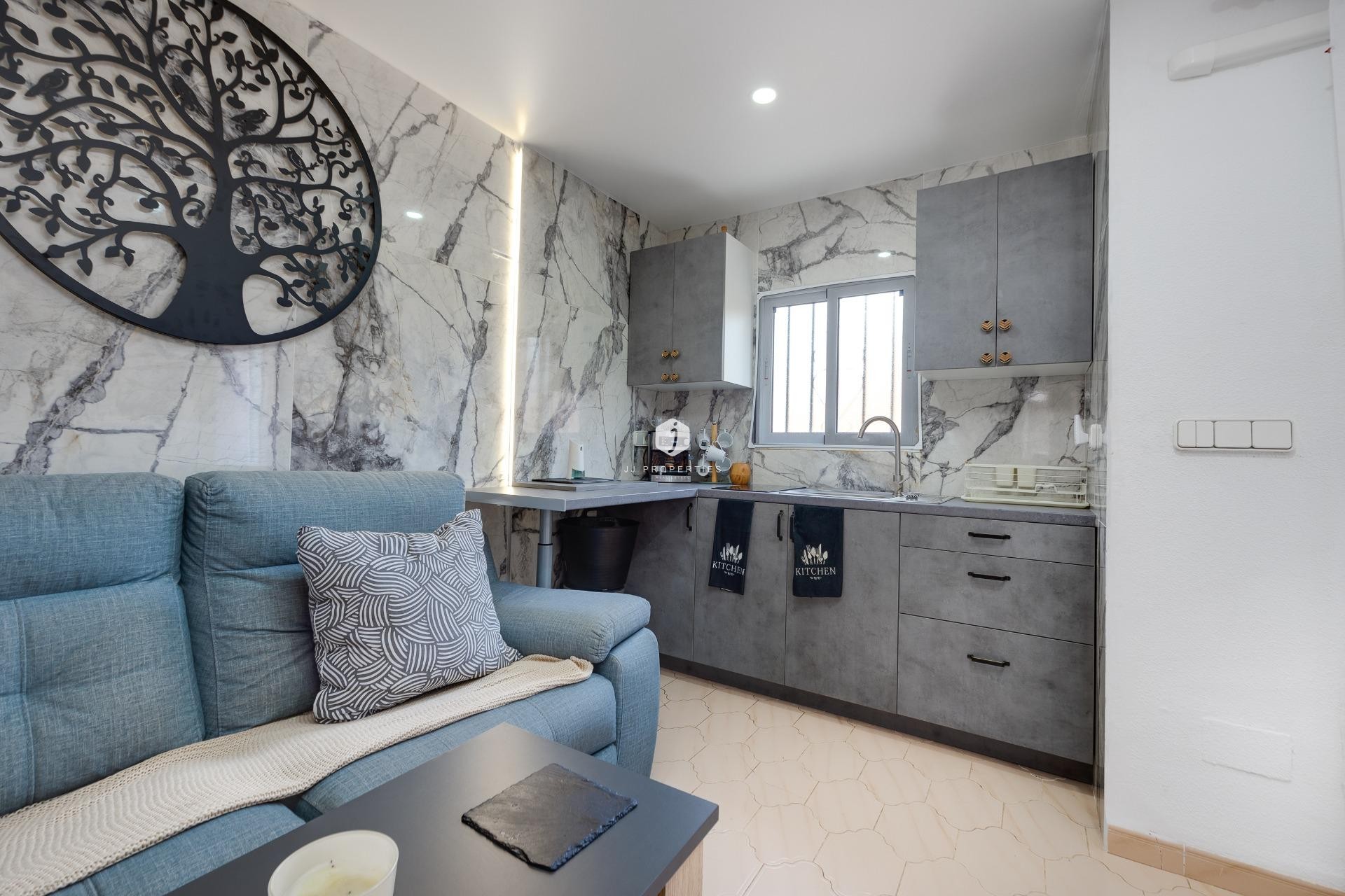 Resale - Bungalow -
Torrevieja - La Siesta - El Salado - Torreta