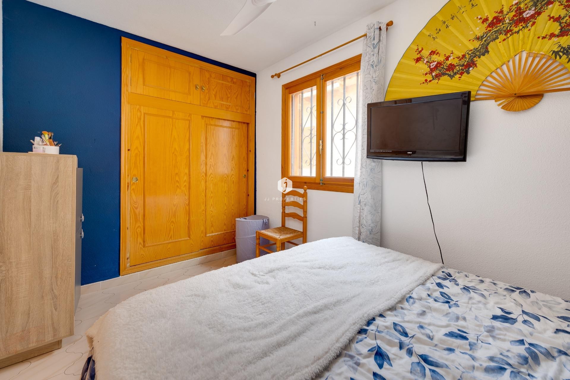 Resale - Bungalow -
Torrevieja - La Siesta - El Salado - Torreta