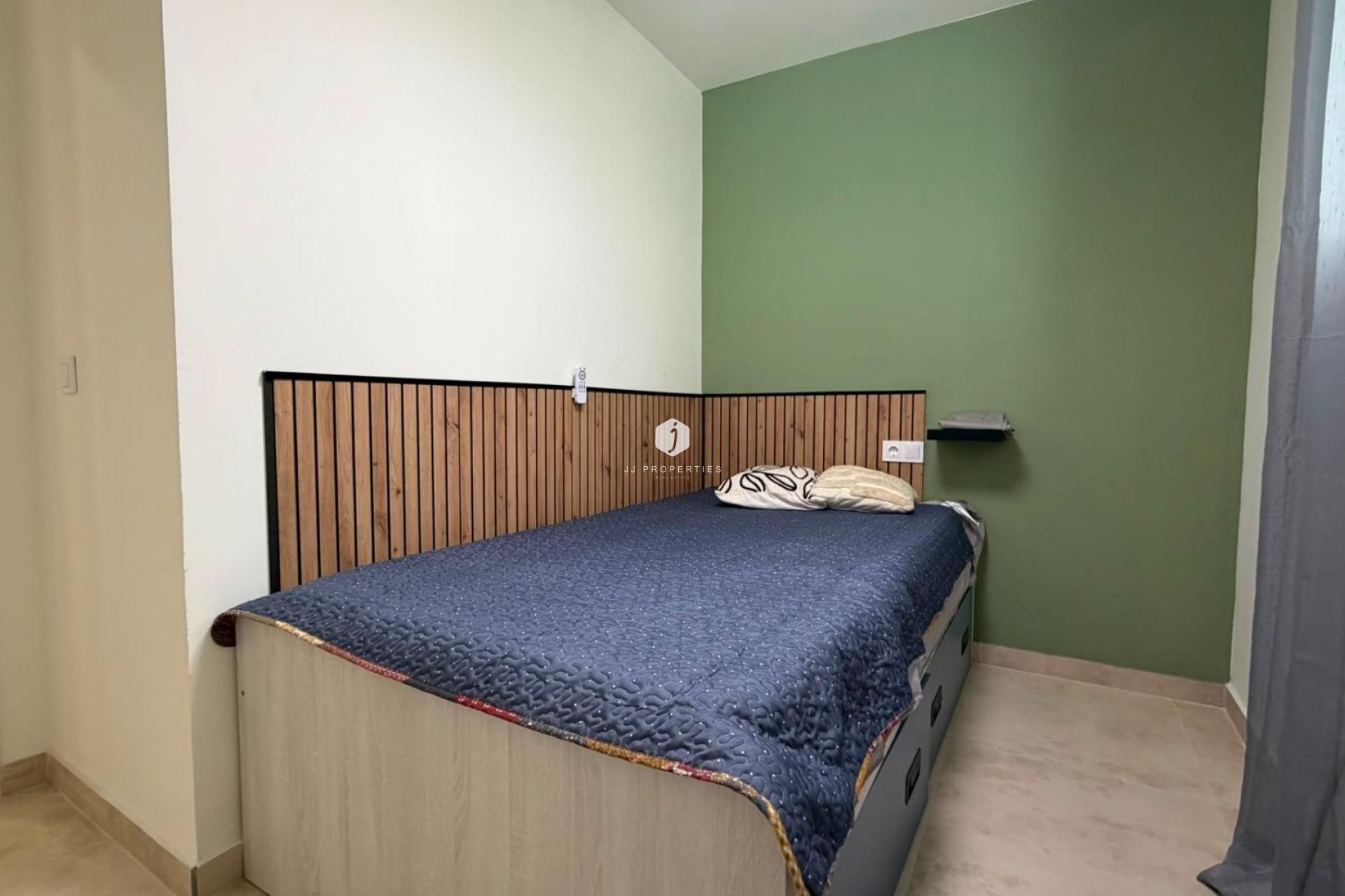 Resale - Bungalow -
Torrevieja - La veleta