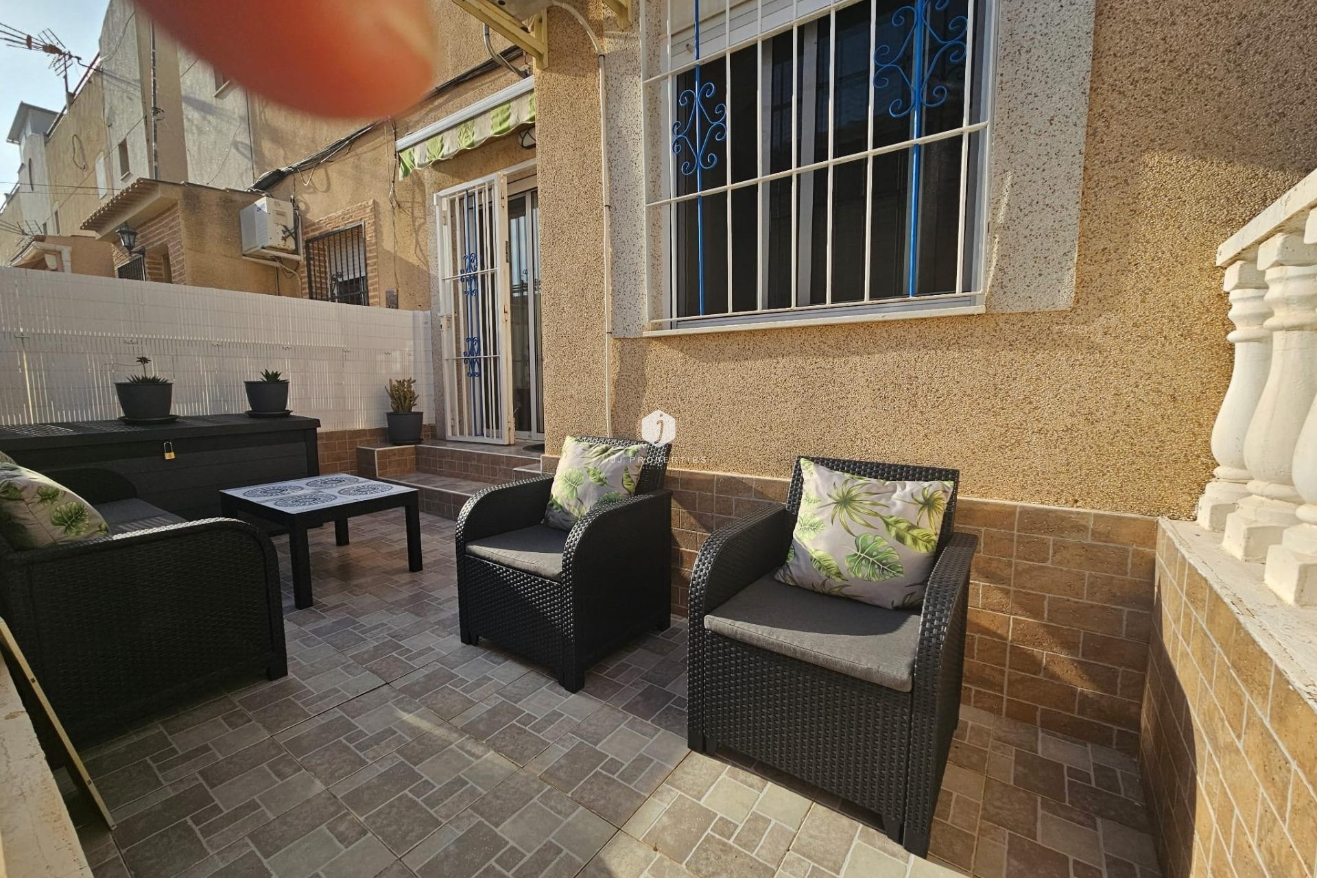Resale - Bungalow -
Torrevieja - Lago Jardin
