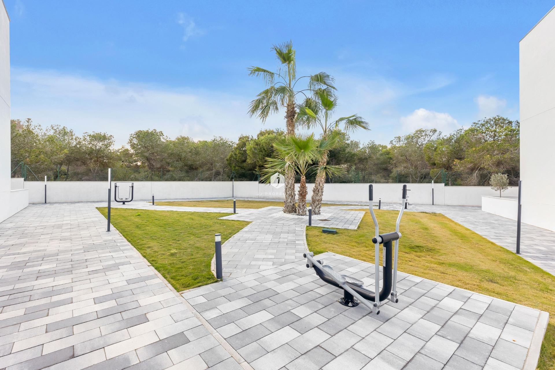 Resale - Bungalow -
Torrevieja - Los Balcones - Los Altos del Edén