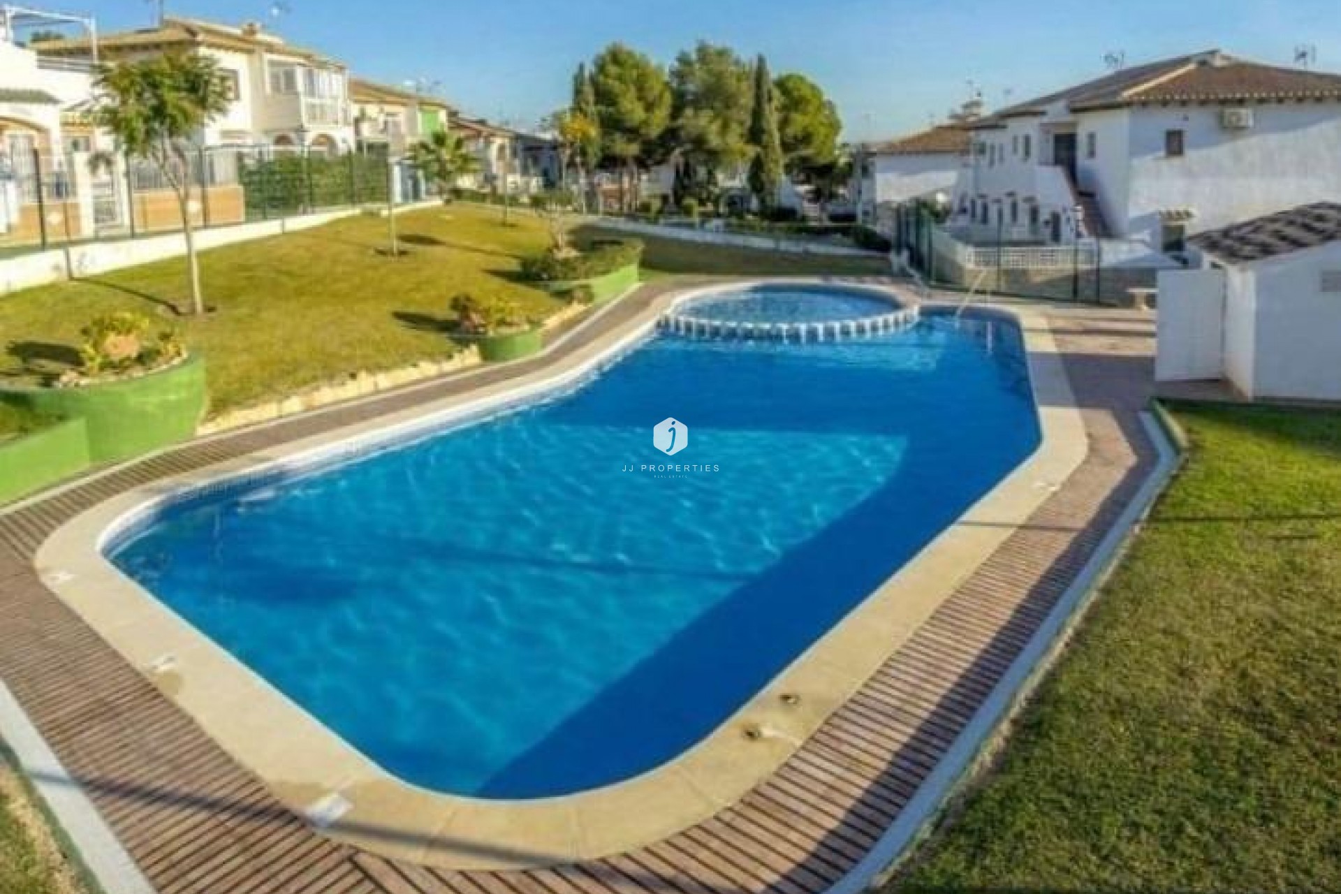 Resale - Bungalow -
Torrevieja - Los Balcones - Los Altos del Edén