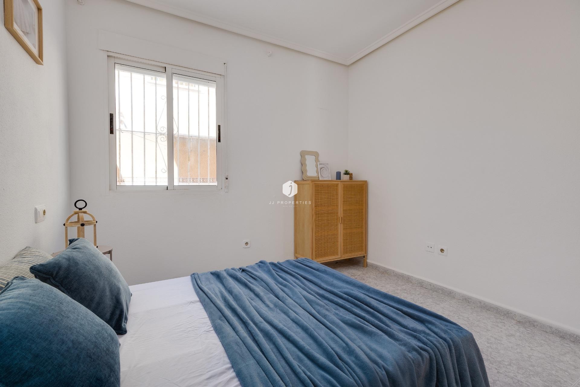 Resale - Bungalow -
Torrevieja - Los Frutales