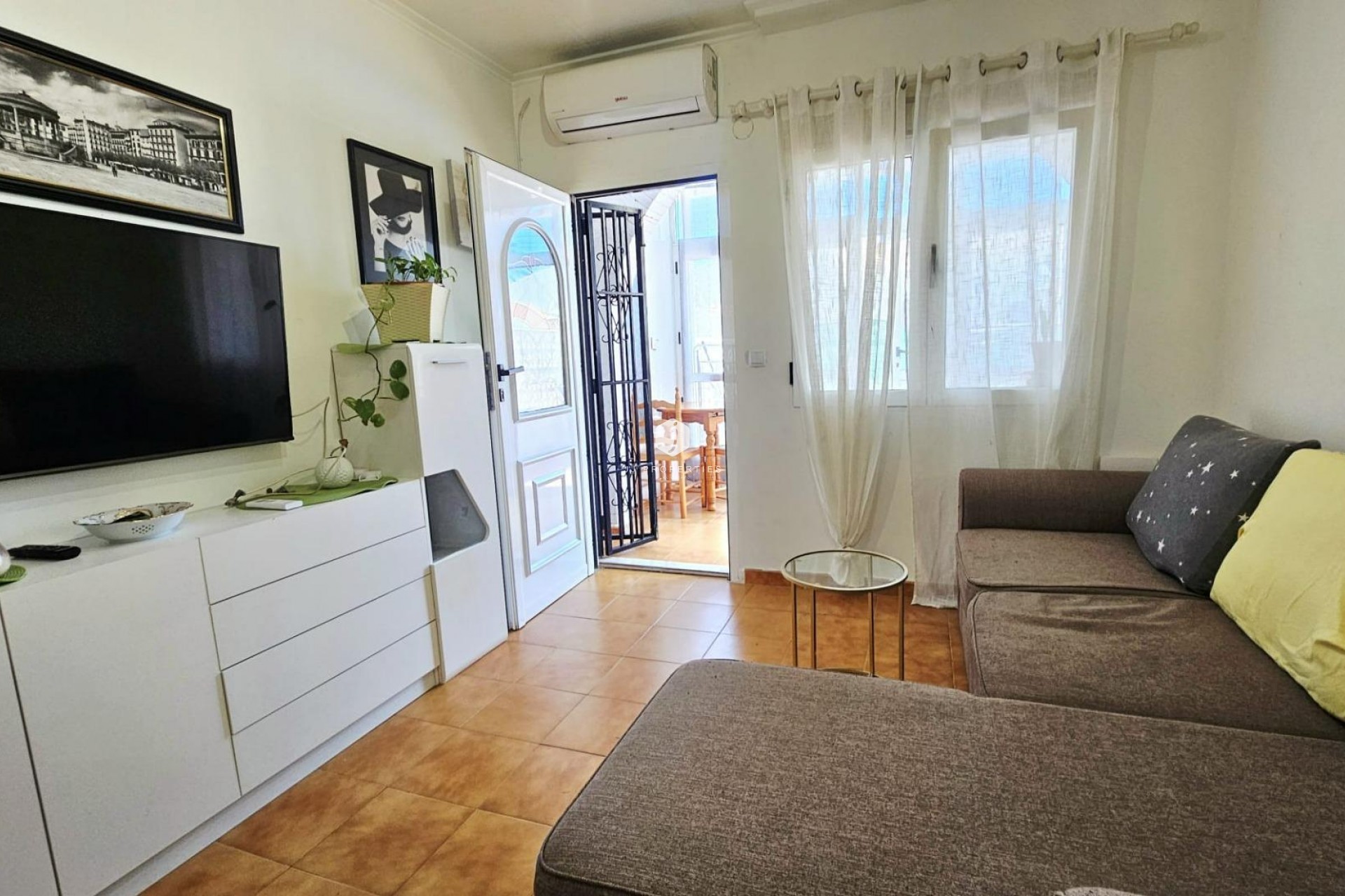 Resale - Bungalow -
Torrevieja - Nueva Torrevieja