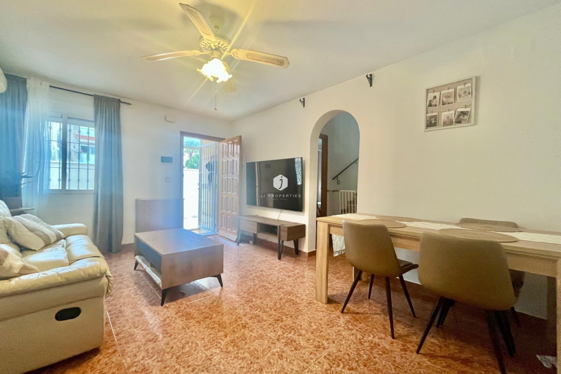 Resale - Bungalow -
Torrevieja - Paraje Natural