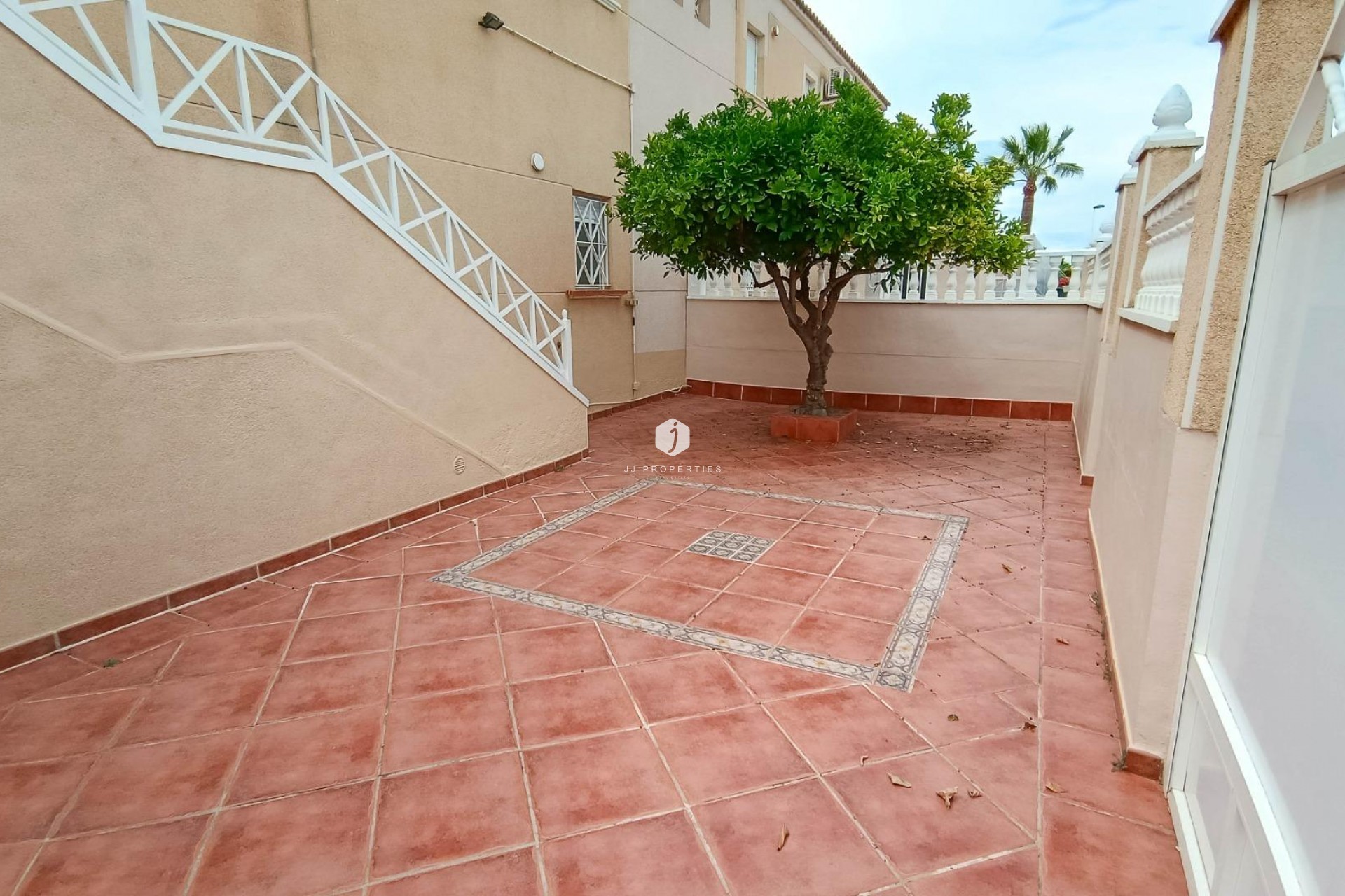 Resale - Bungalow -
Torrevieja - Parque Acuático - Sector 25