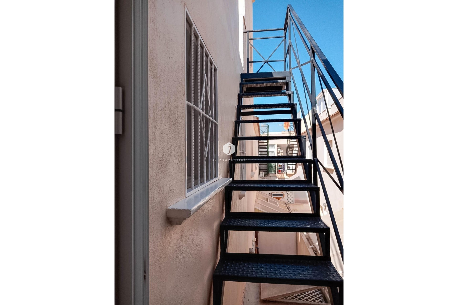 Resale - Bungalow -
Torrevieja - Parque Acuático - Sector 25