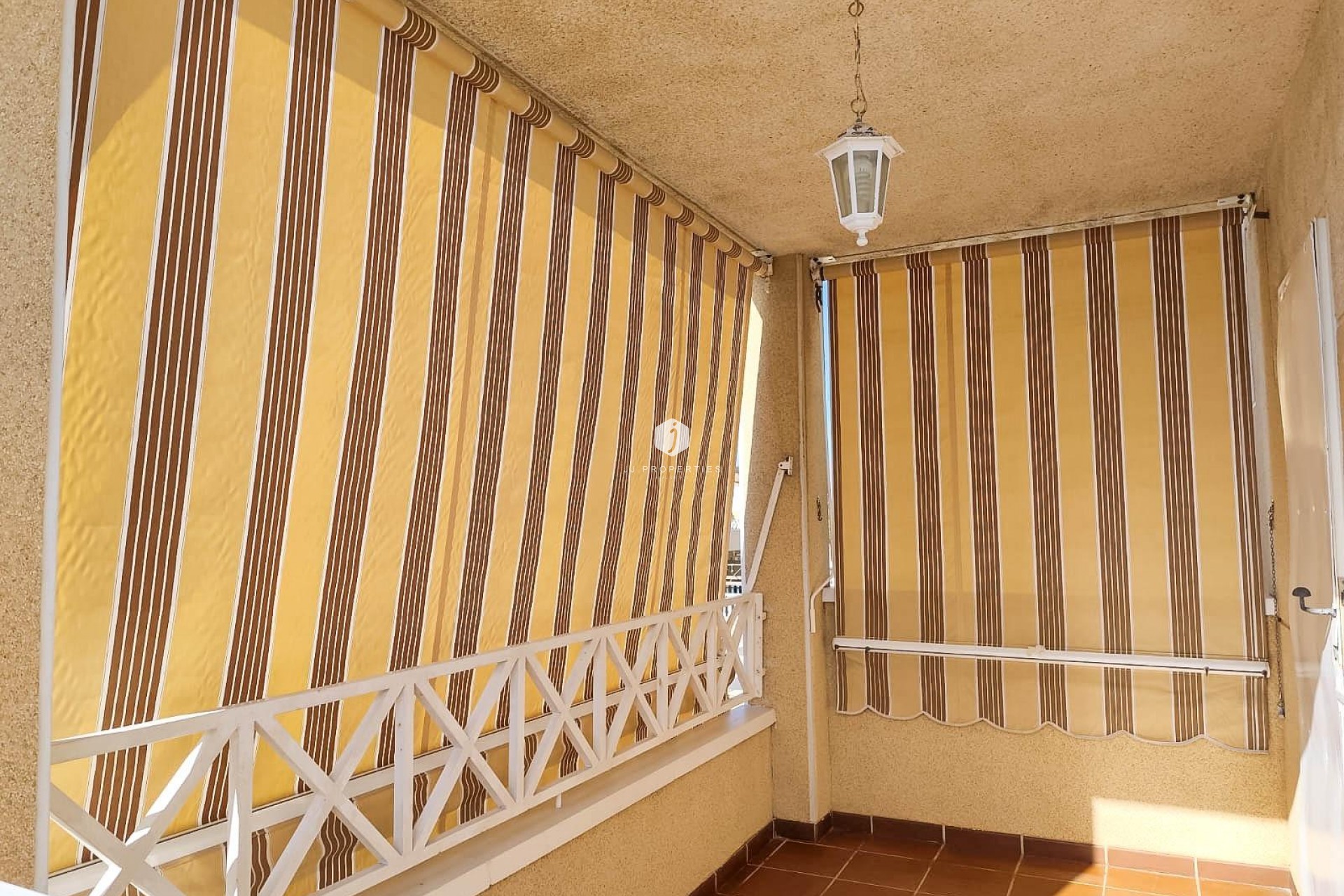 Resale - Bungalow -
Torrevieja - Parque Acuático - Sector 25