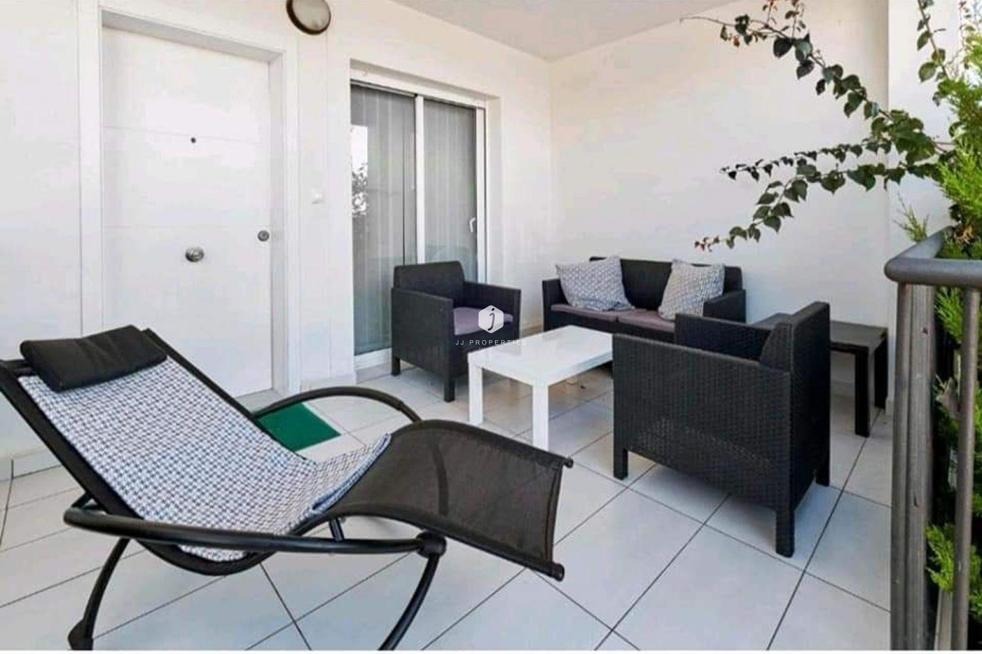 Resale - Bungalow -
Torrevieja - Parque Acuático - Sector 25