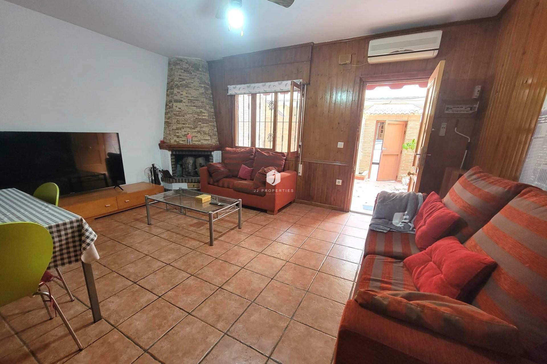 Resale - Bungalow -
Torrevieja - Playa de los Locos