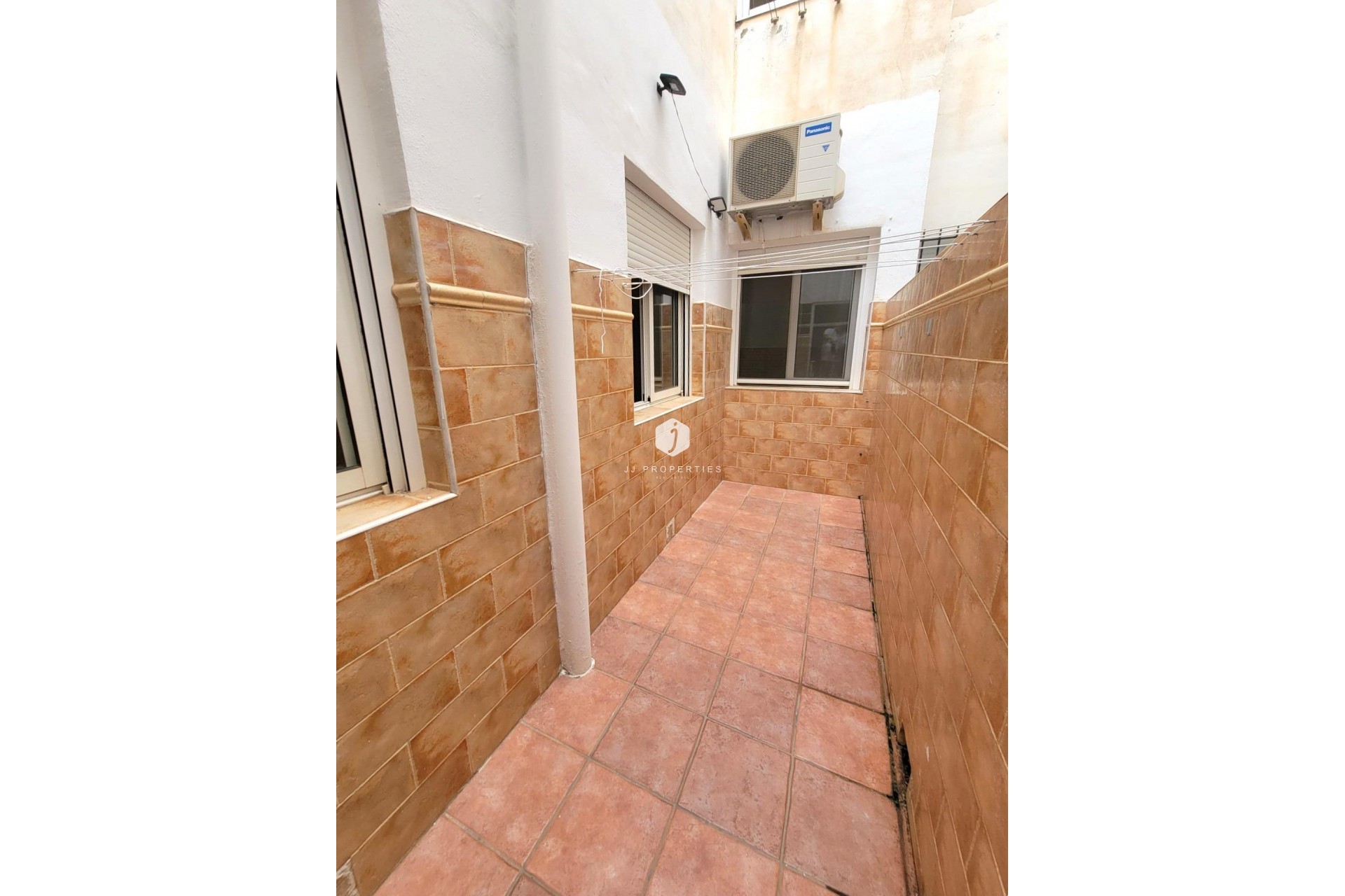 Resale - Bungalow -
Torrevieja - Playa de los Locos