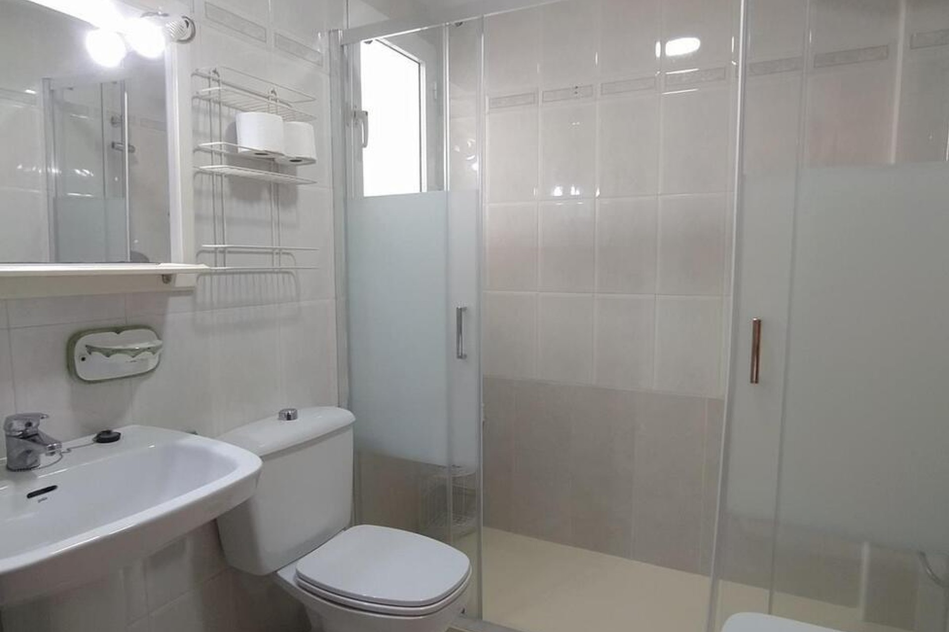 Resale - Bungalow -
Torrevieja - Torreblanca