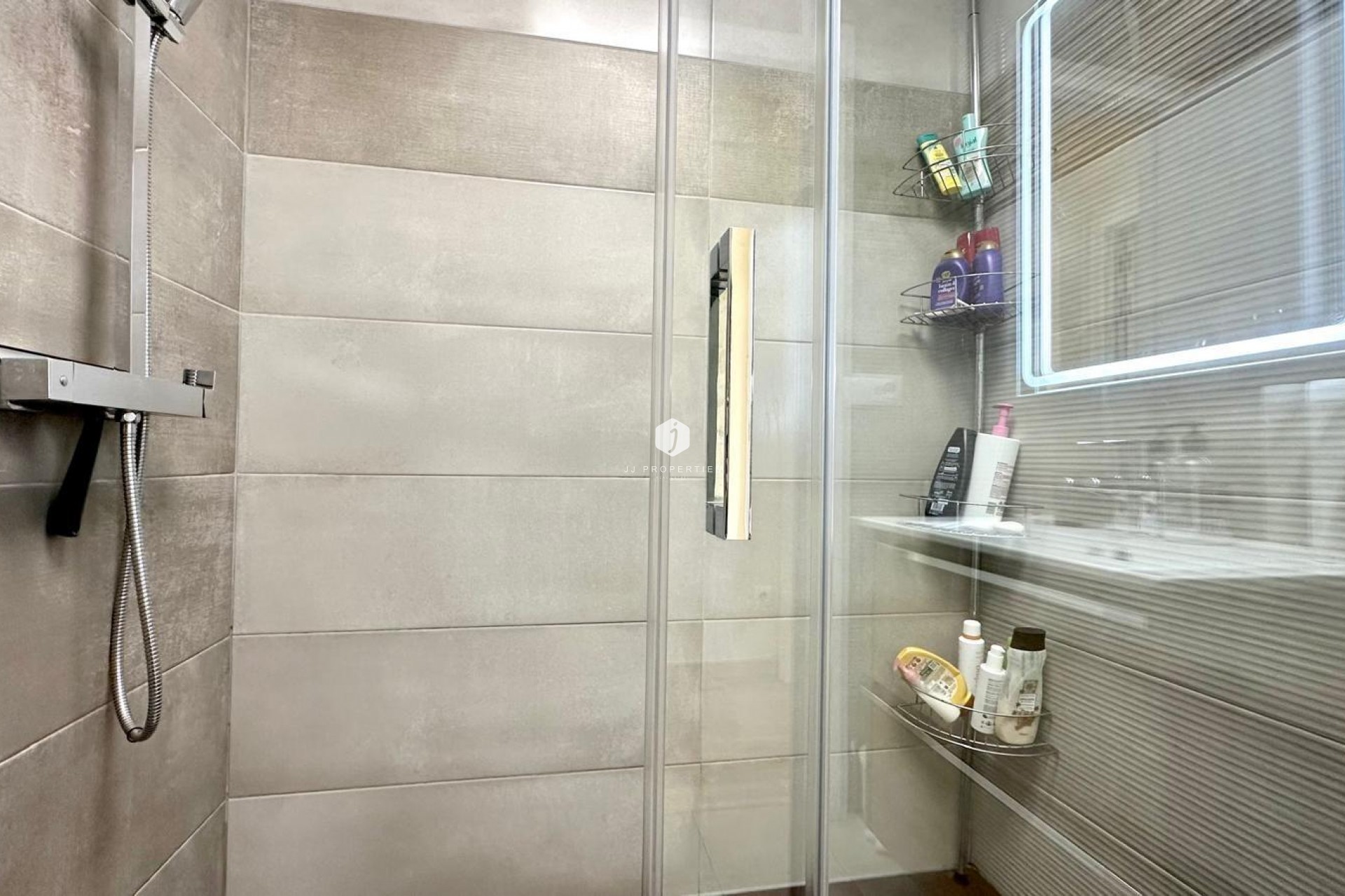 Resale - Bungalow -
Torrevieja - Torreblanca