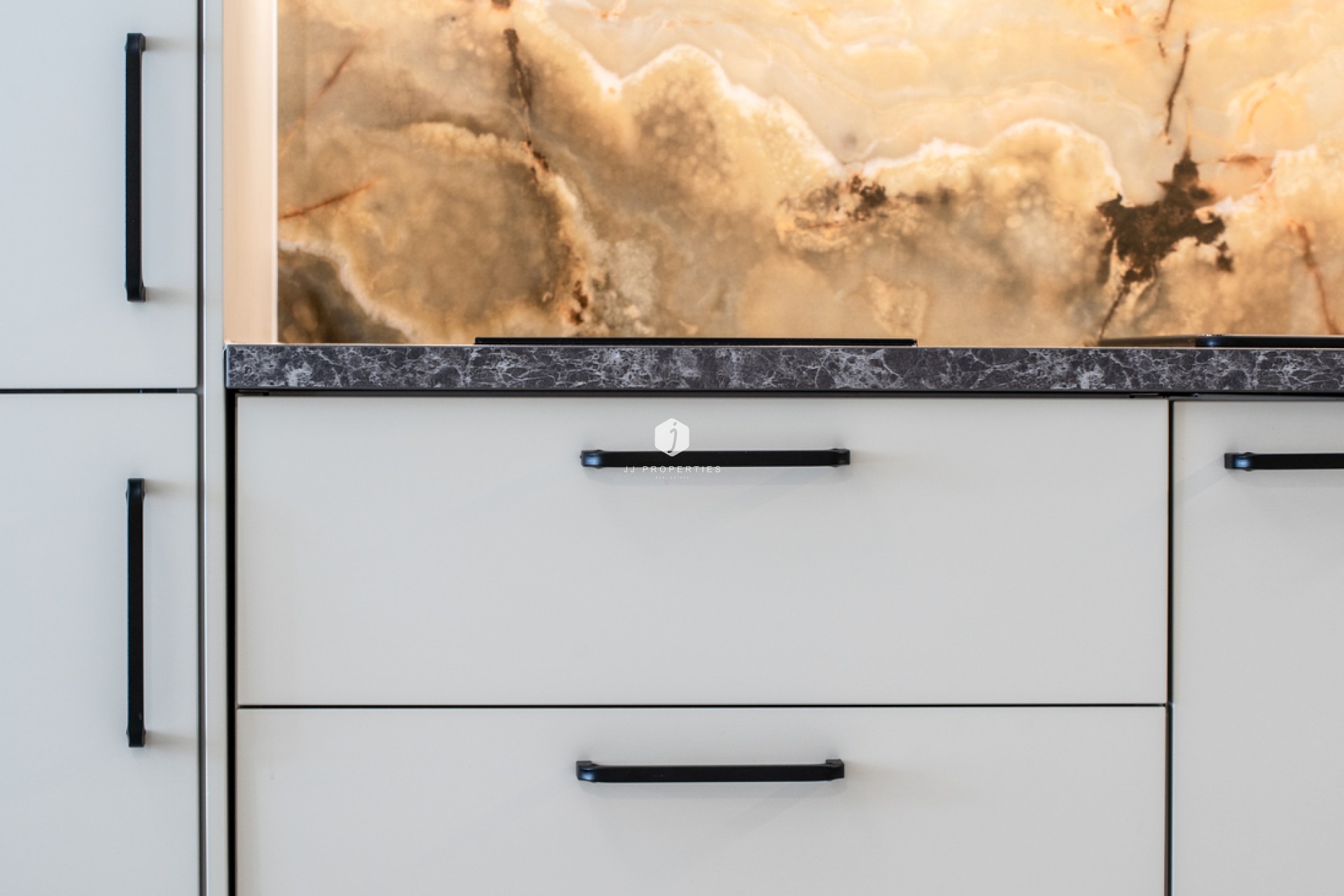 Resale - Bungalow -
Torrevieja - Torreta