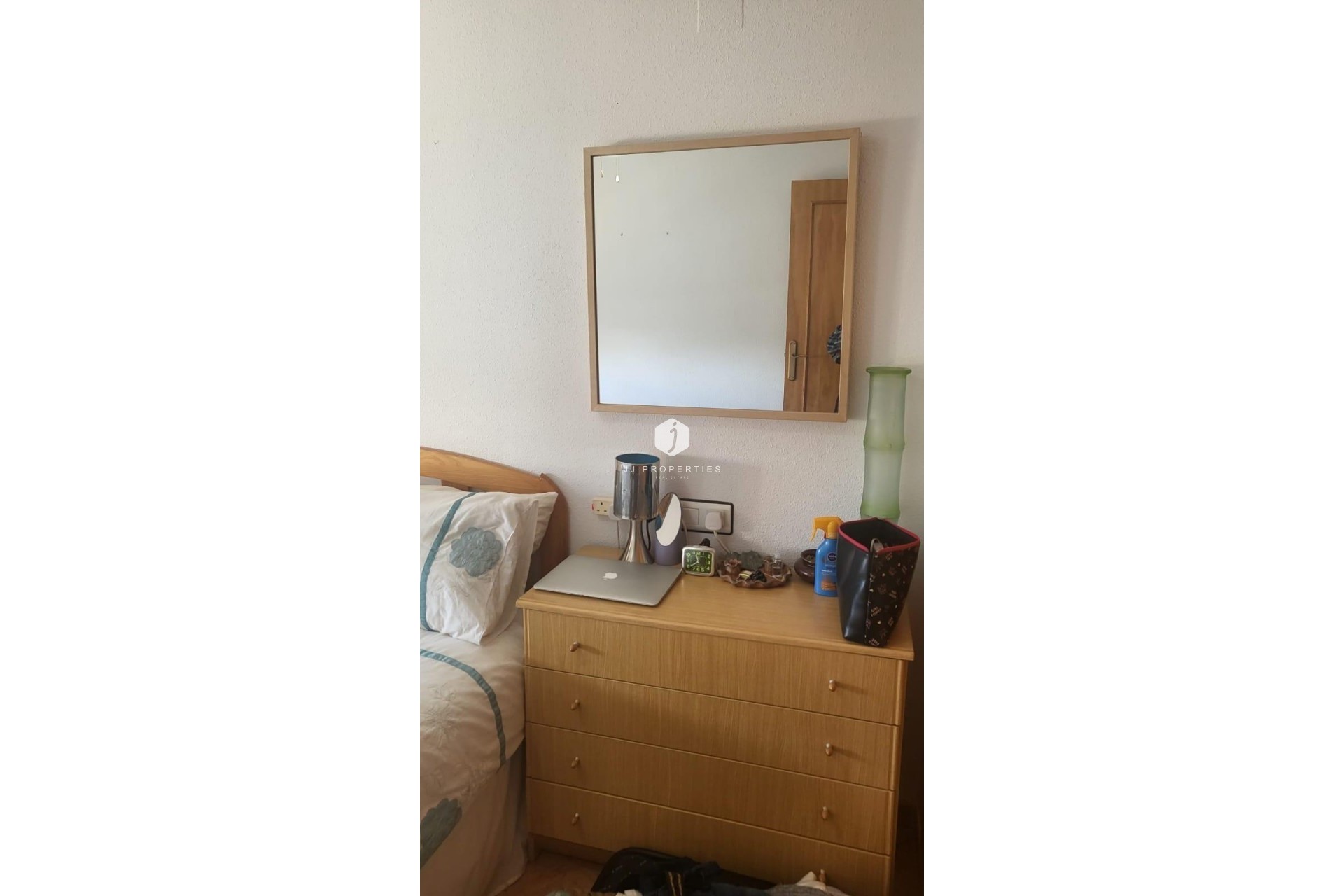 Resale - Bungalow -
Torrevieja - Torretas