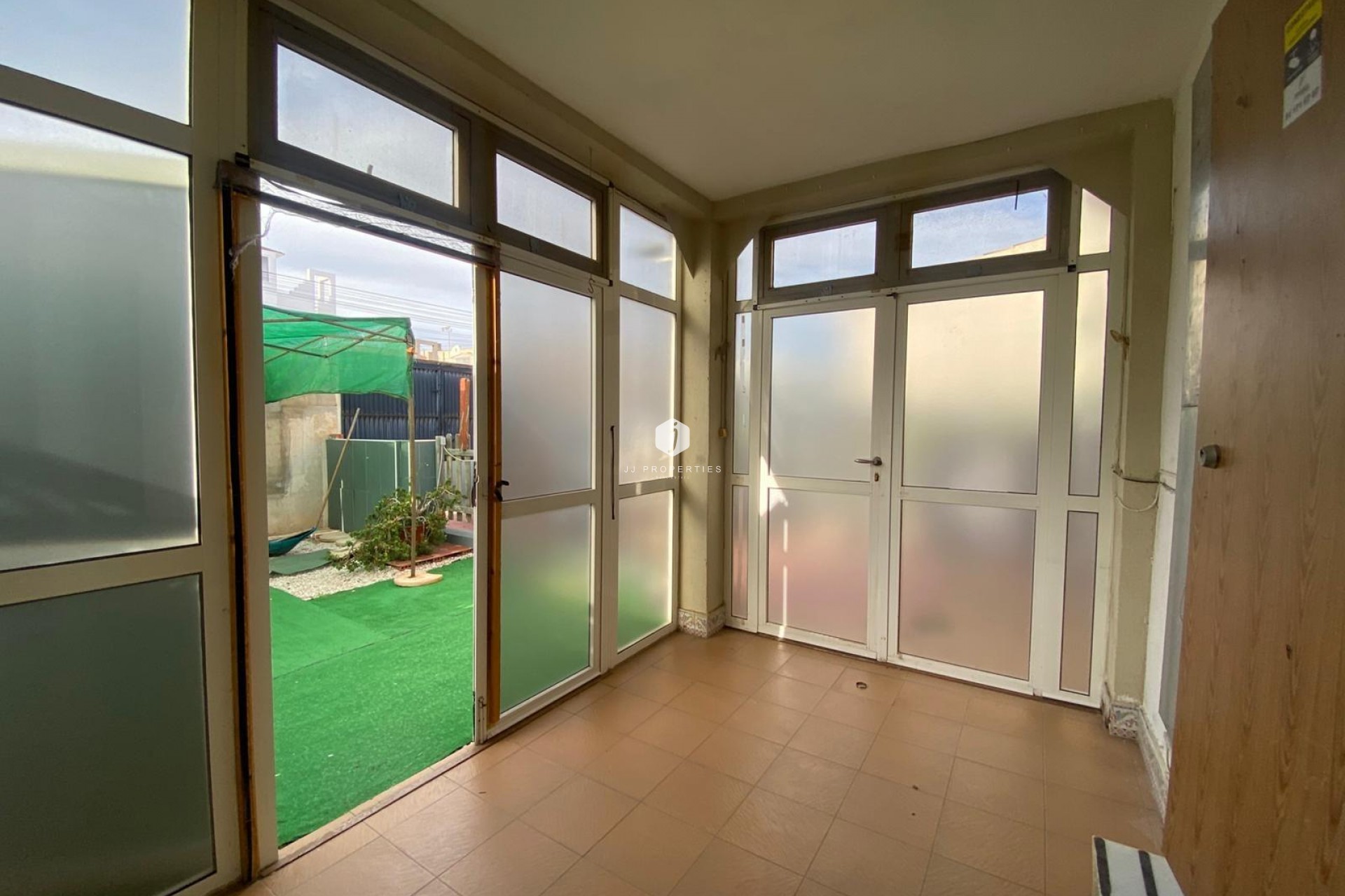 Resale - Bungalow -
Torrevieja - Torretas