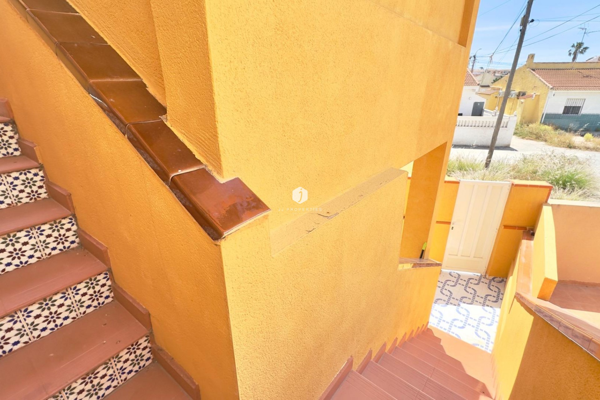 Resale - Bungalow -
Torrevieja - Torretas