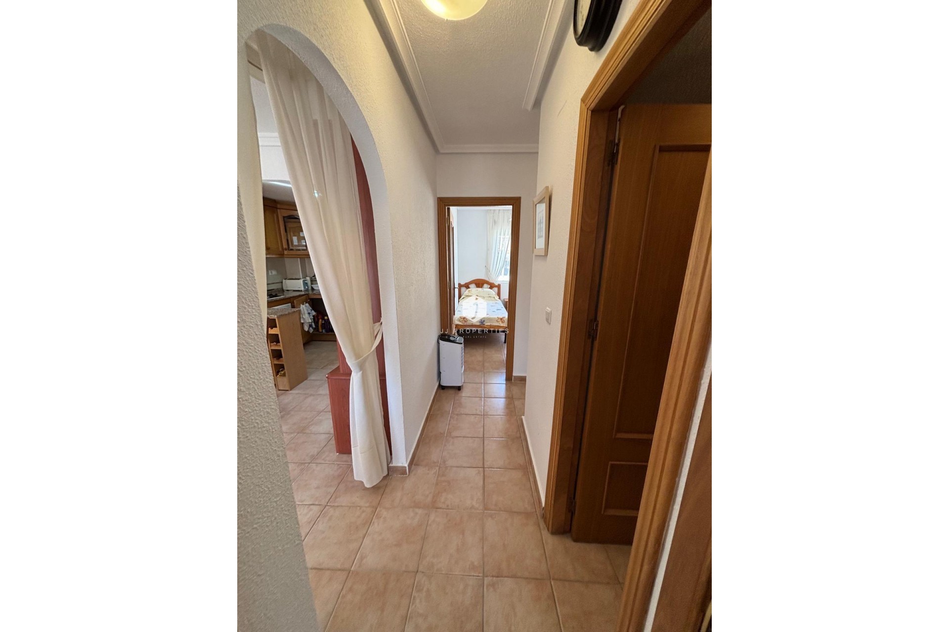 Resale - Bungalow -
Torrevieja