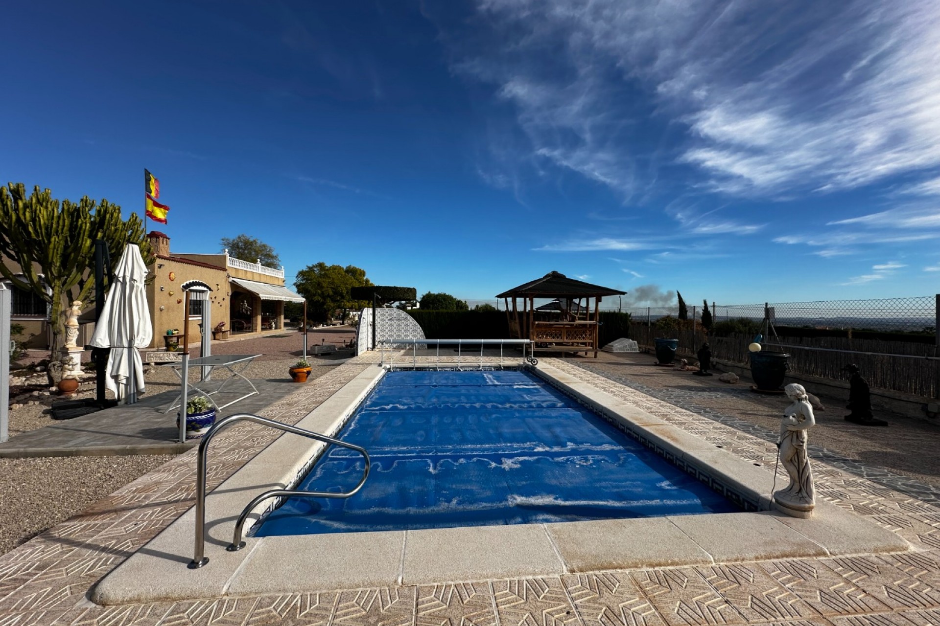 Resale - Chalet -
Albatera - Inland