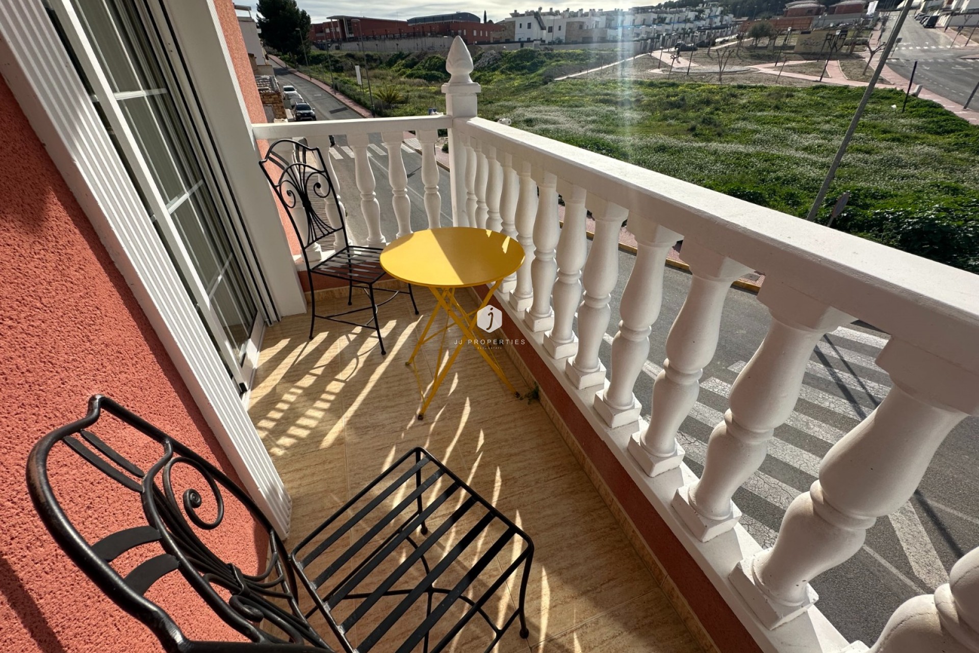 Resale - Chalet -
Bigastro - Inland