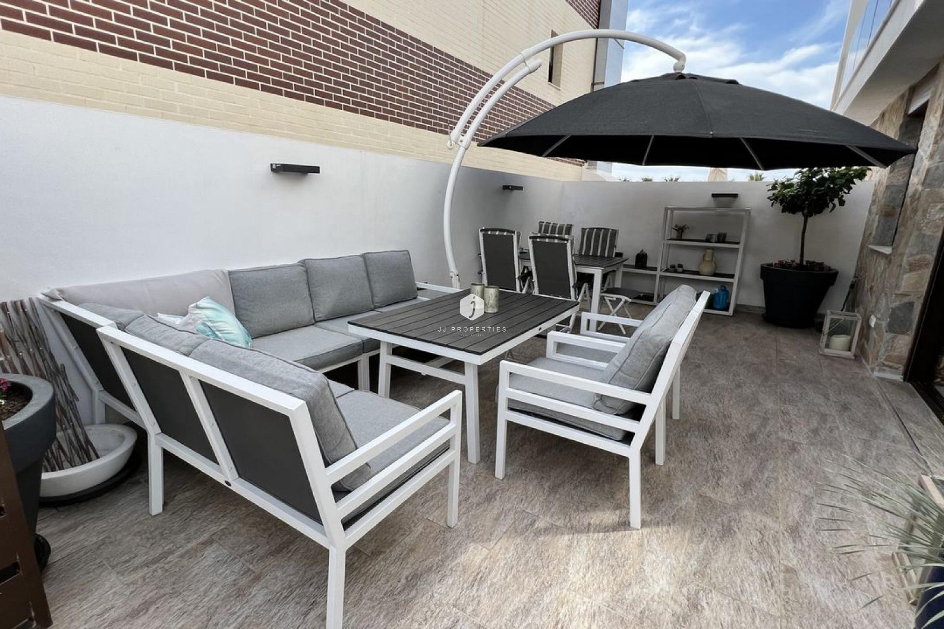 Resale - Chalet -
Cabo Roig - Costa Blanca