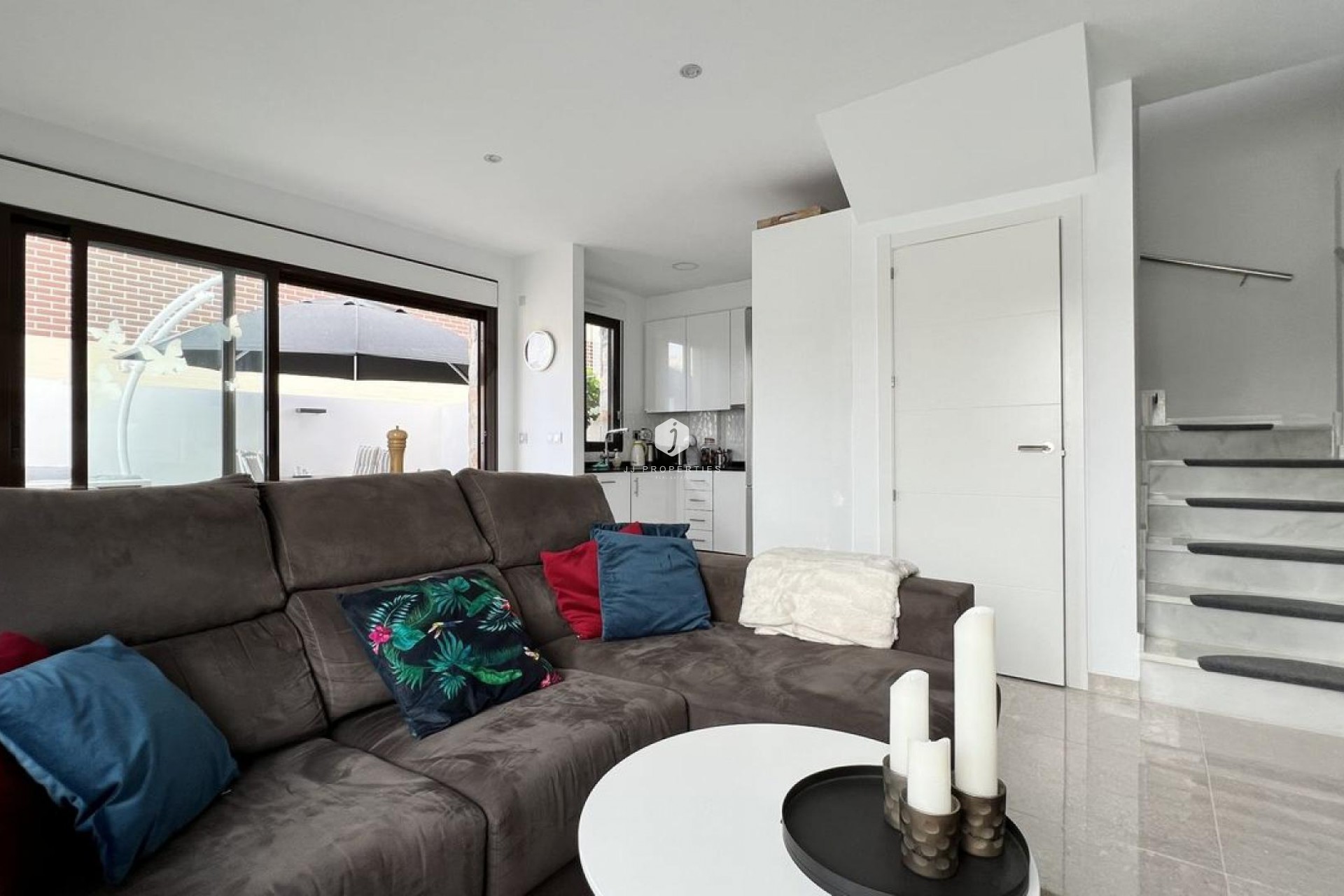 Resale - Chalet -
Cabo Roig - Costa Blanca